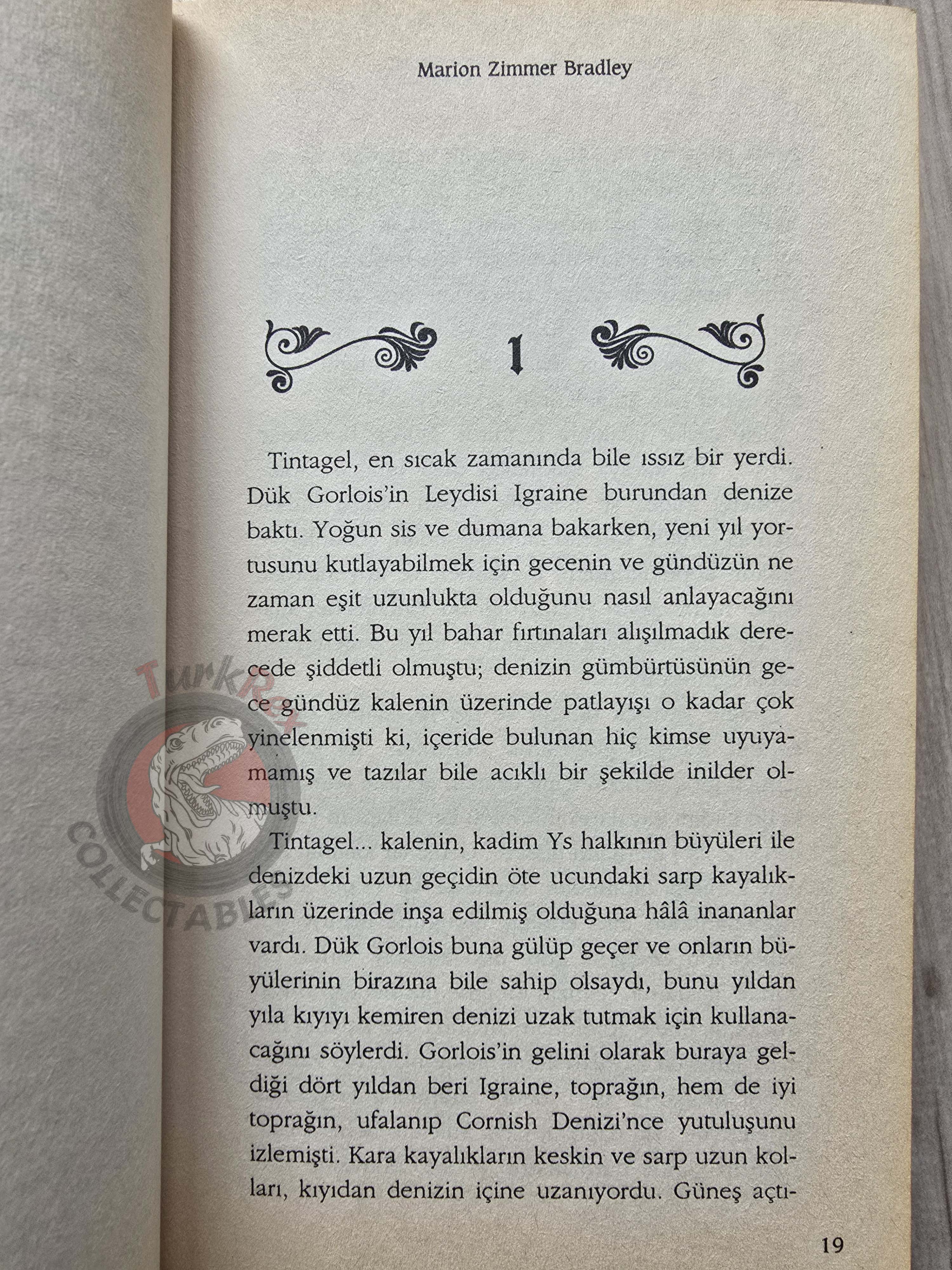 Marion Zimmer Bradley  – The Mists of Avalon 1999 1st Turkish Book Turkey