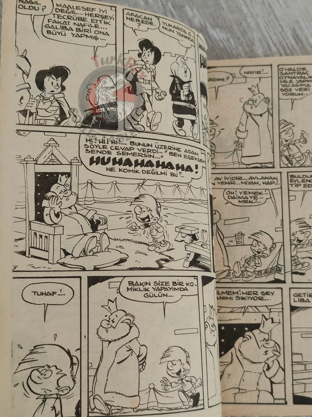 Johan et Pirlouit #16 1982 Turkish Comic Turkey Le Pays Maudit #12 The Smurfs