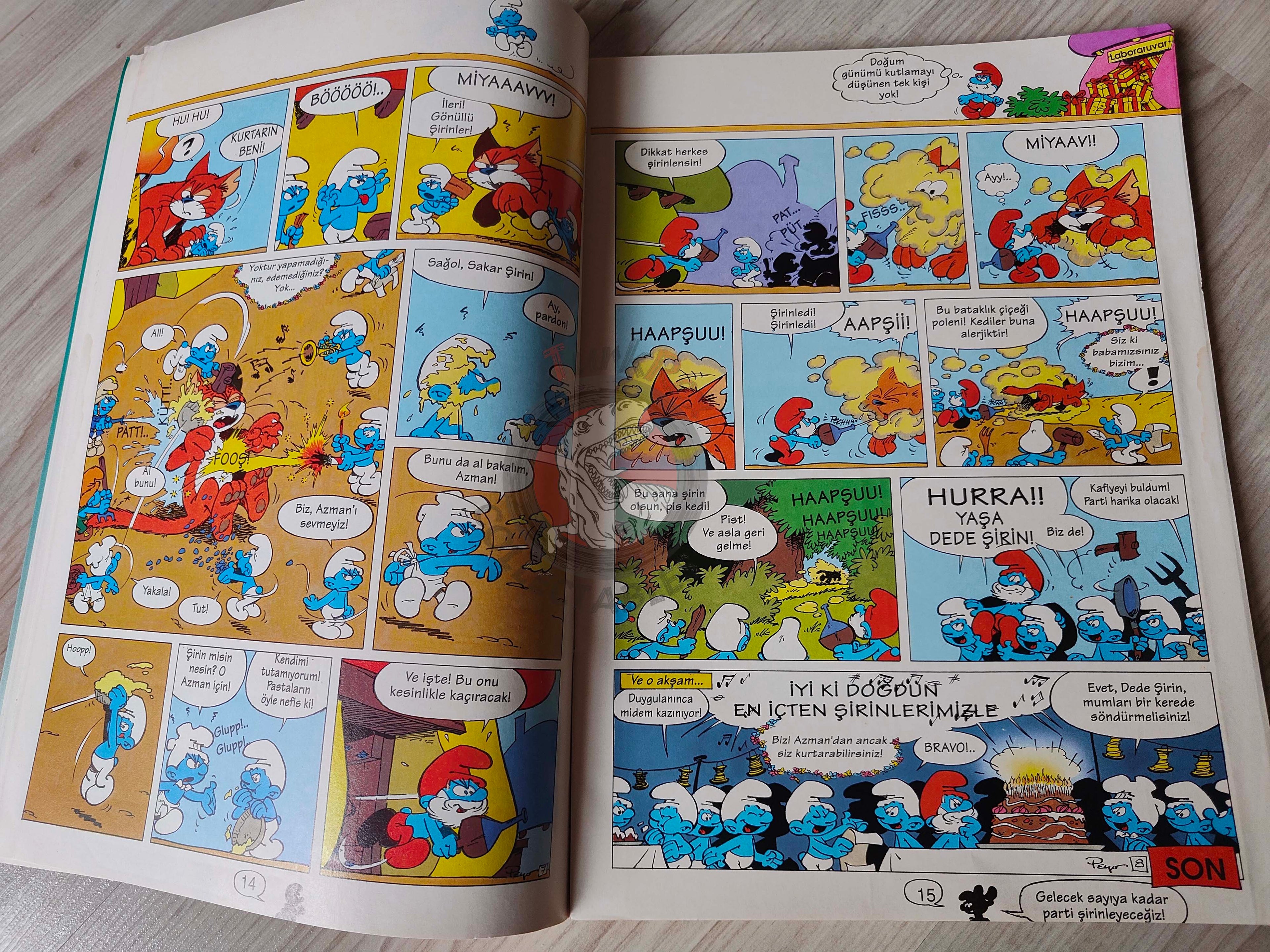 The Smurfs #20 1996 Turkish Comic Magazine Turkey Schtroumpf Pierrot et la lampe
