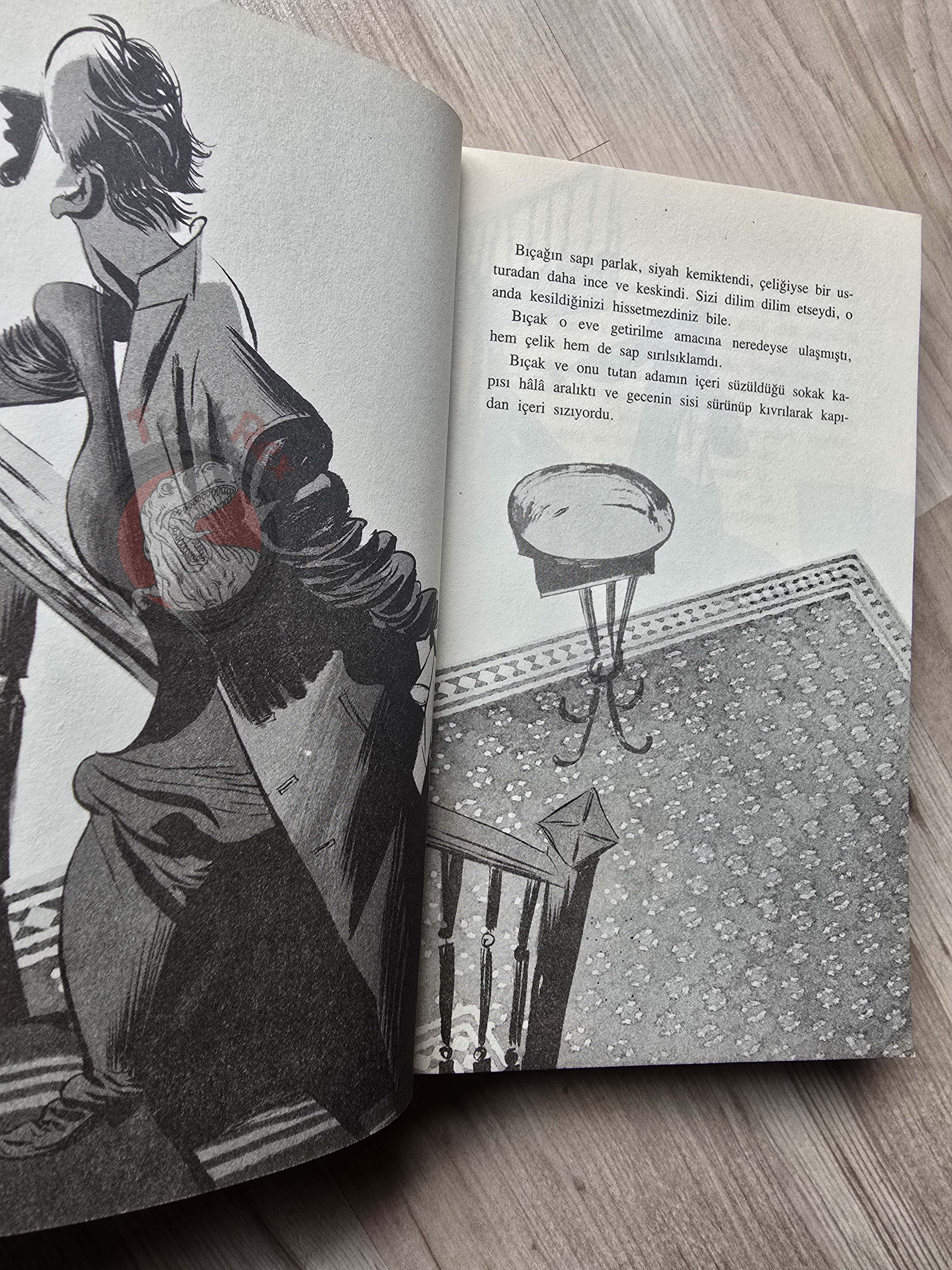 Neil Gaiman – The Graveyard Book 2015 Turkish Book Turkey Illustrated