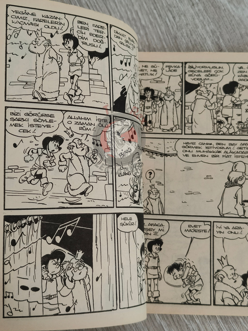 Johan et Pirlouit #22 1982 Turkish Comic Turkey La Flûte à Six Schtroumpfs #9 The Smurfs