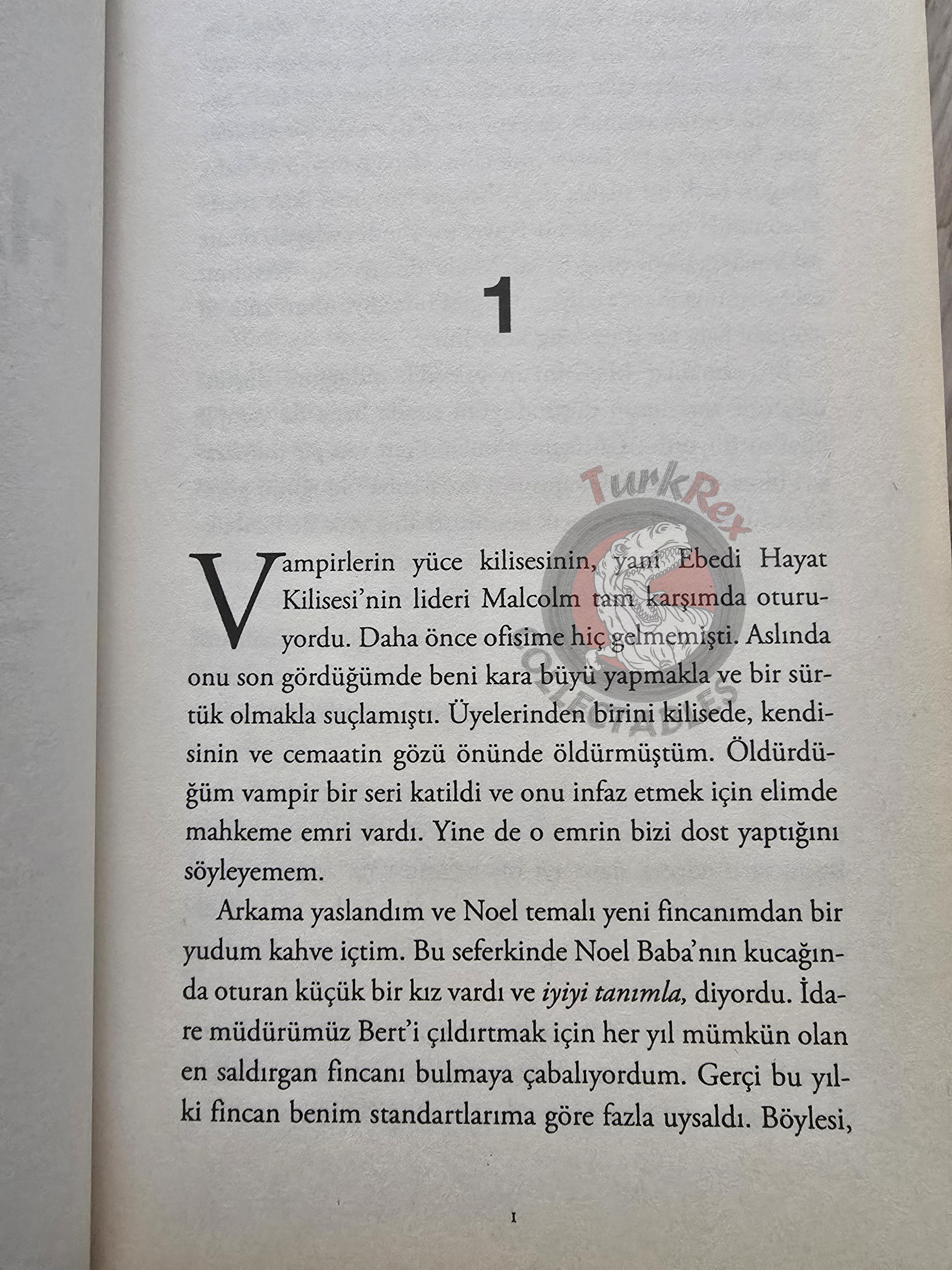 Laurell K. Hamilton – The Harlequin 2011 1st Turkish Book Turkey Anita Blake: Vampire Hunter