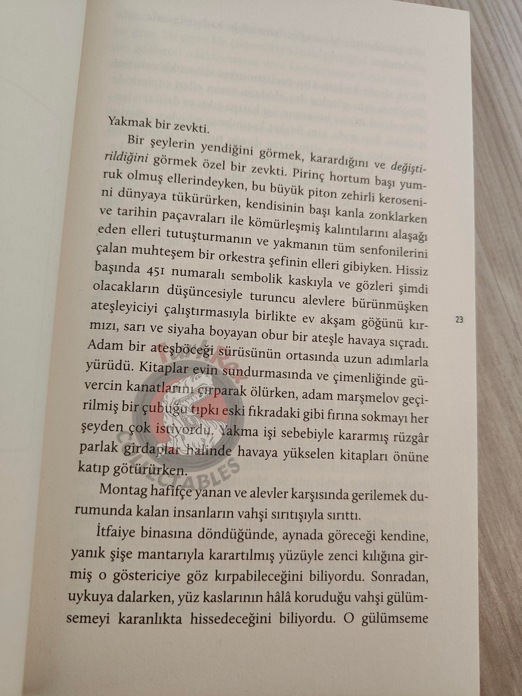 Ray Bradbury – Fahrenheit 451 2018 Turkish Book Turkey