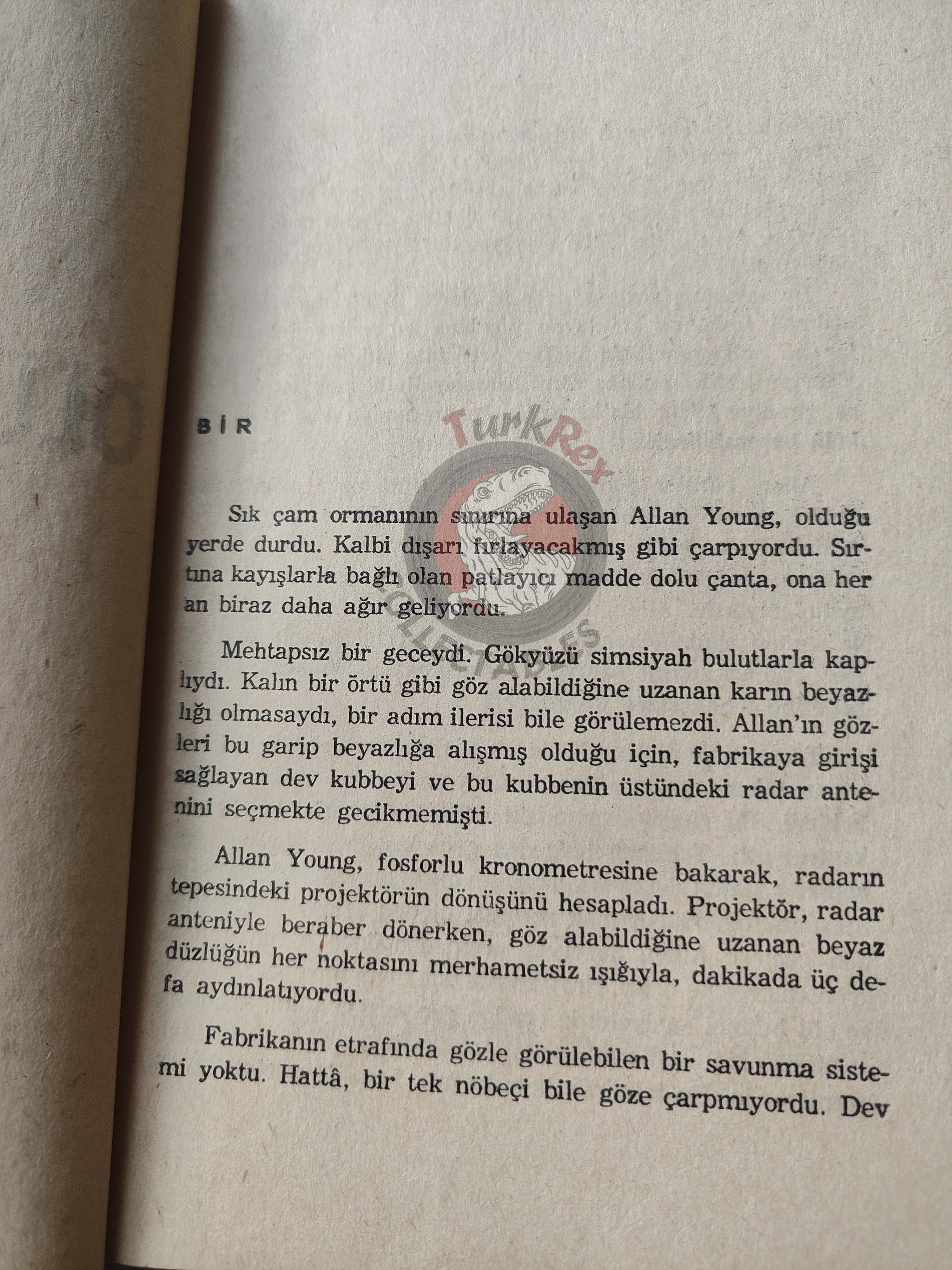 Jean Bruce O.S.S. 117 Coup d’éclat à Pretoria 1966 1st Turkish Book Turkey John Pratt