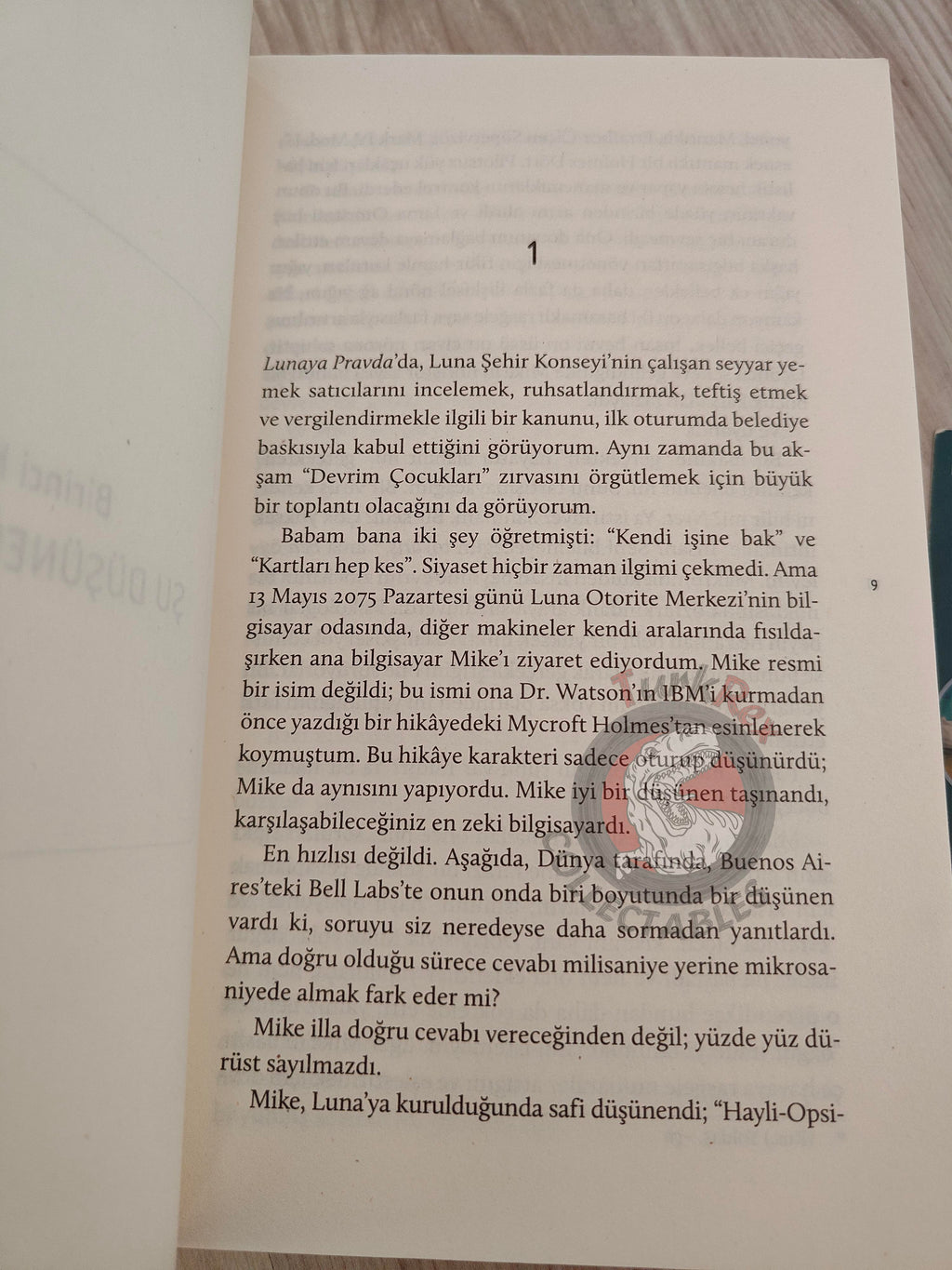 Robert A. Heinlein  – The Moon Is a Harsh Mistress 2017 Turkish Book Turkey