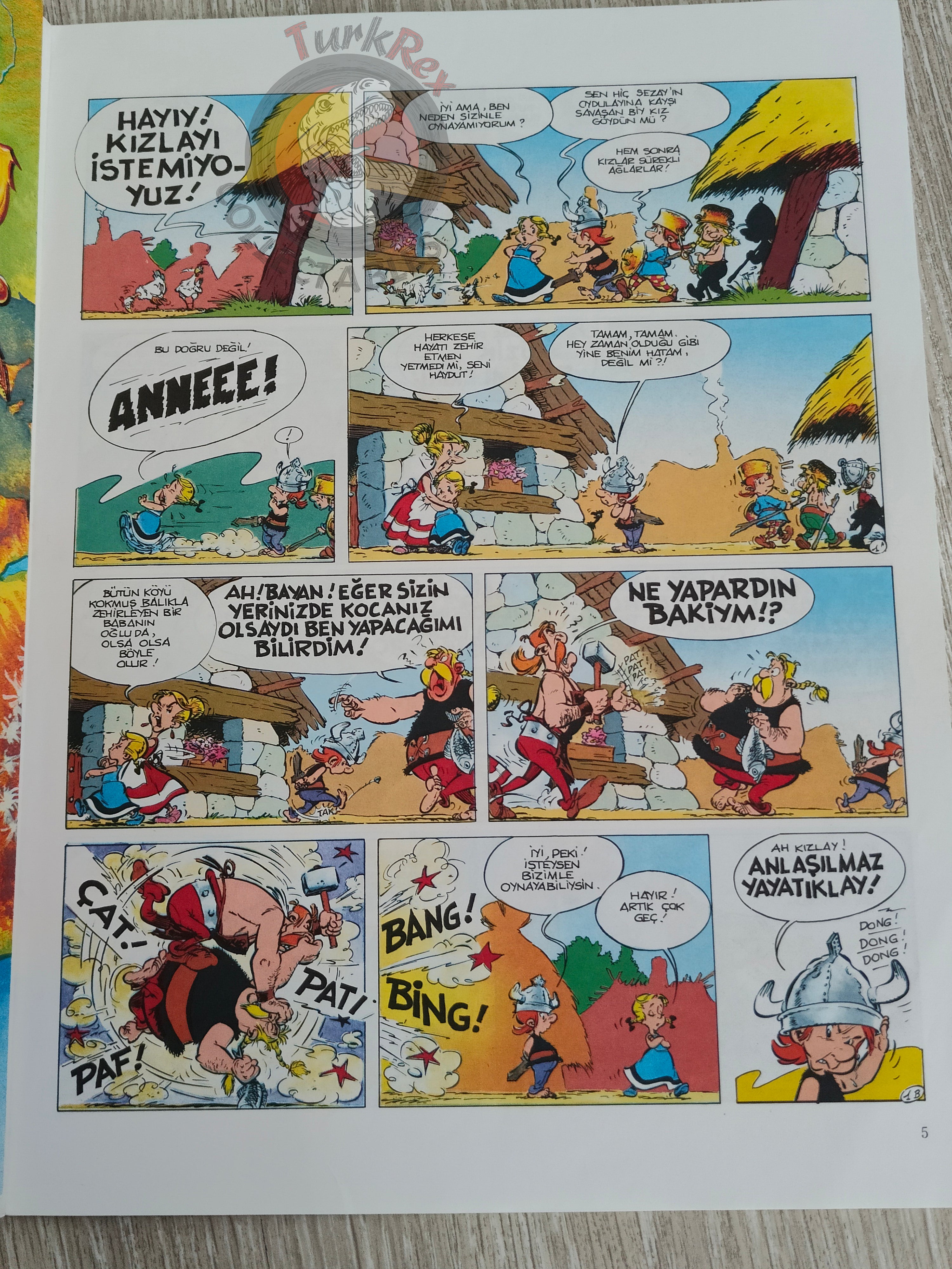 Asterix – Asterix and the Secret Weapon 1997 1st Edition Turkish Edition Comic Turkey