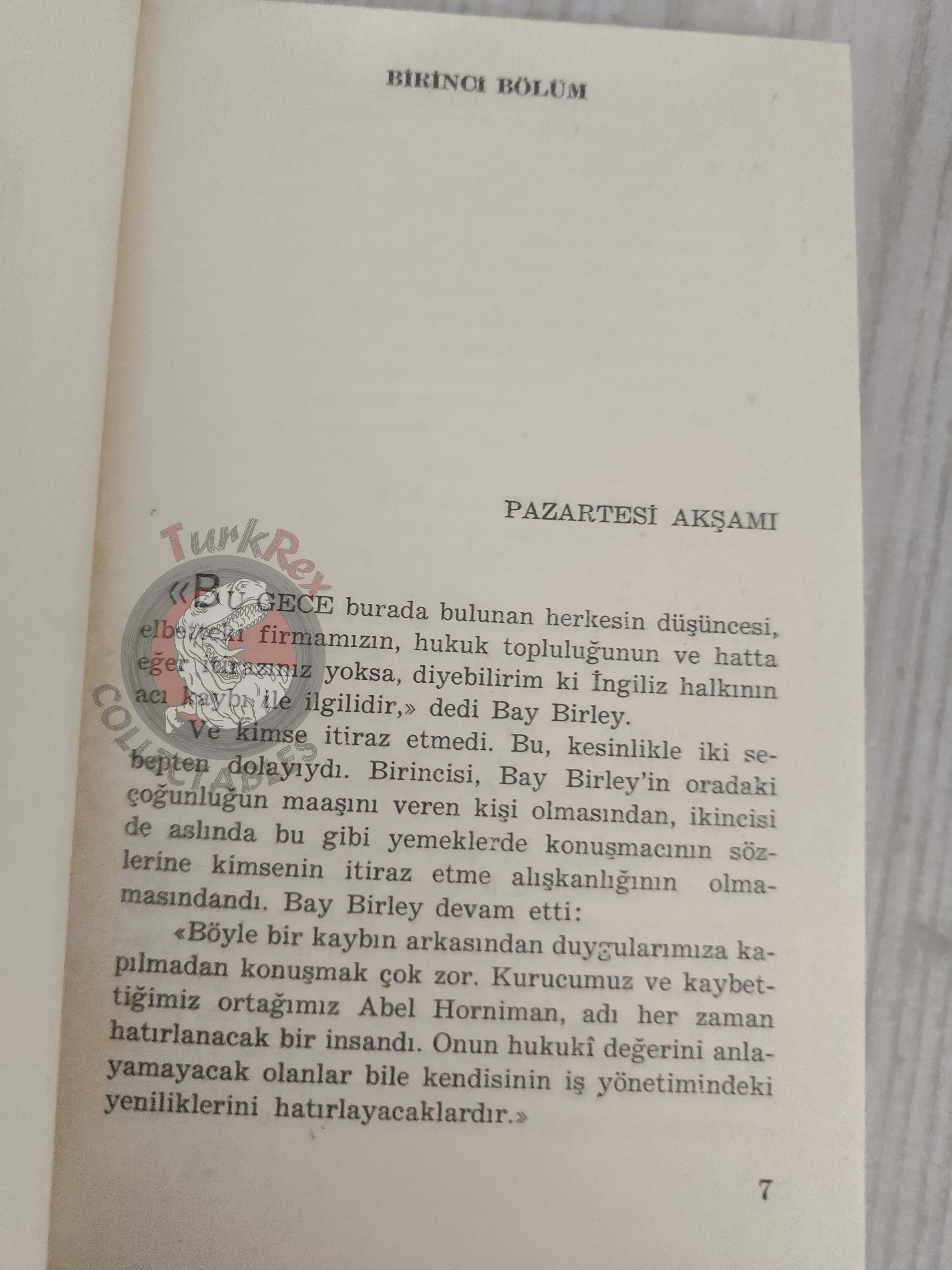 Michael Gilbert – Smallbone Deceased 1973 1st Turkish Book Turkey