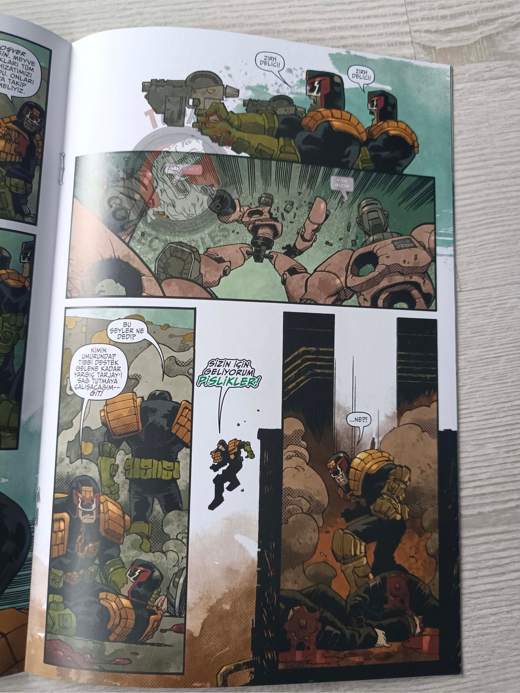 Judge Dredd #1 Turkish Comic Turkey Duane Swierczynski