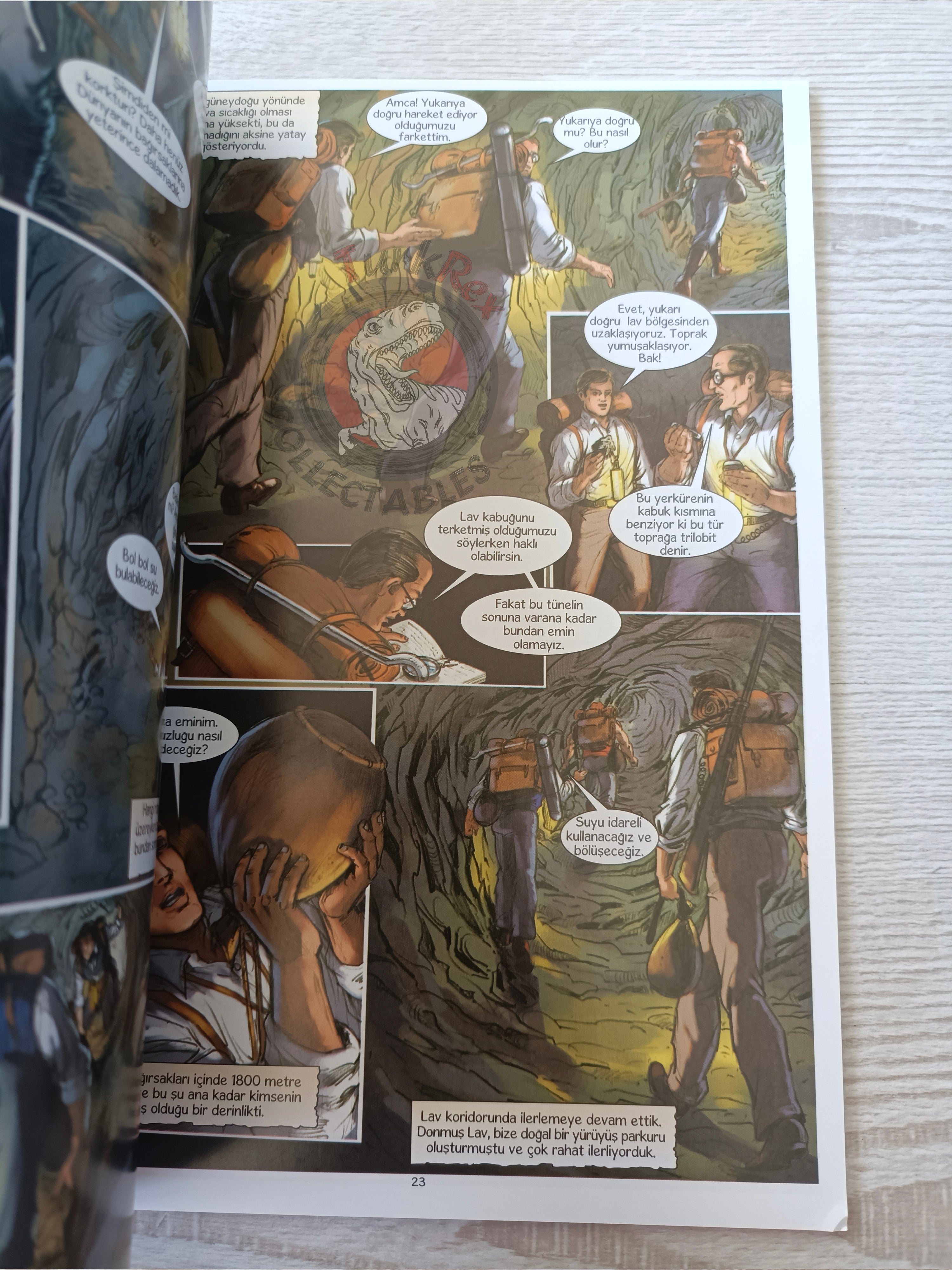 A Journey to the Centre of the World – Jules Verne Turkish Comic Turkey Campfire Classics