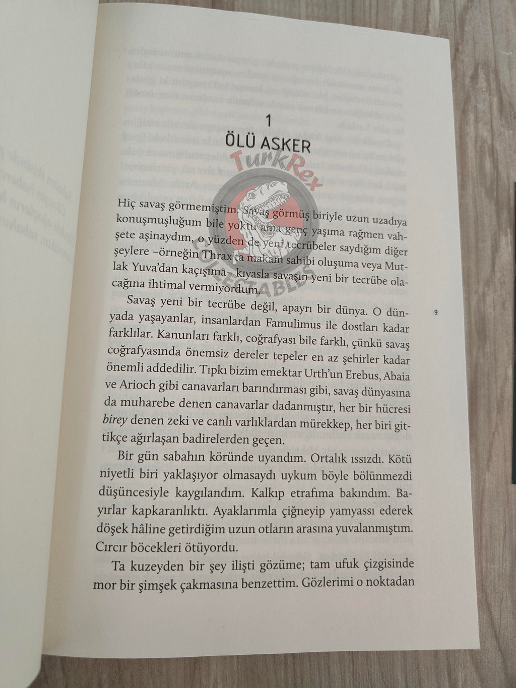 Gene Wolfe – The Citadel of the Autarch 2022 Turkish Book Turkey of the New Sun