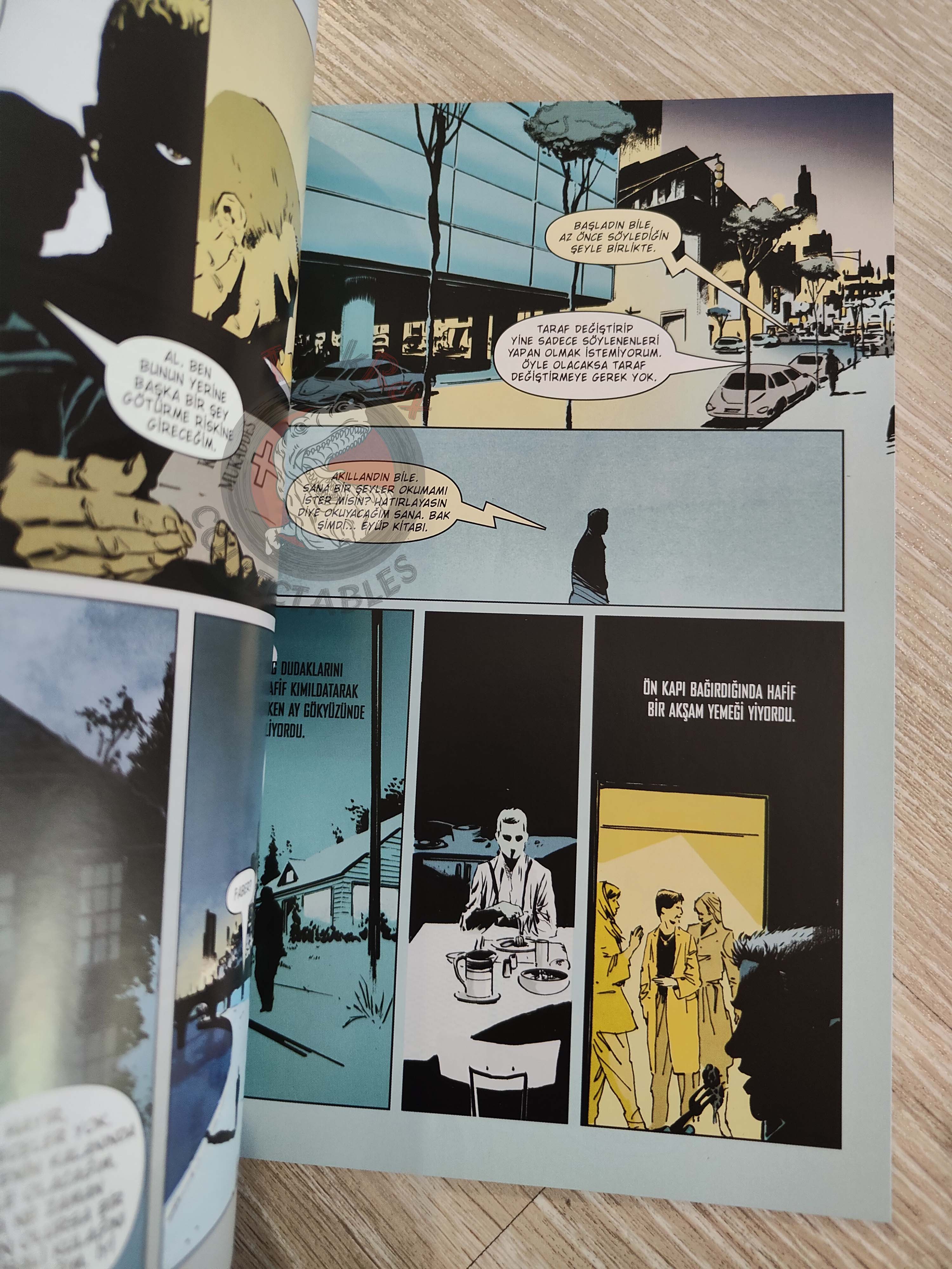 Ray Bradbury’s Fahrenheit 451: The Authorized Adaptation Turkish Comic Turkey