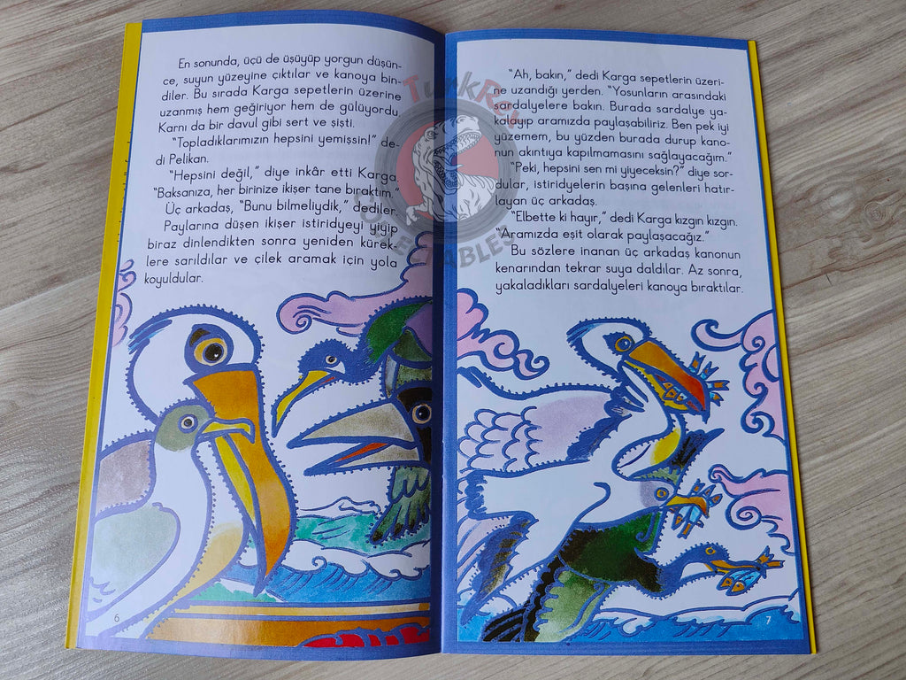Native American Legends: Crow Goes to Pick Strawberries  Turkish Book Turkey Illustrated