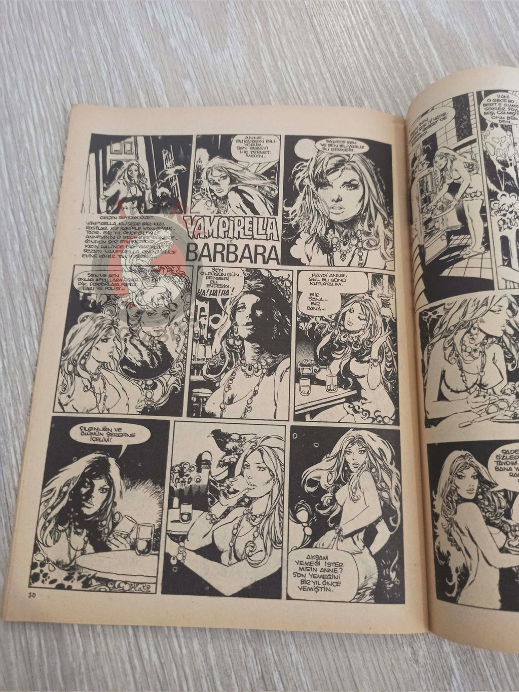 Vampirella #4 1976 Turkish Comic Turkey Warren Publishing cover #37 #14 #47