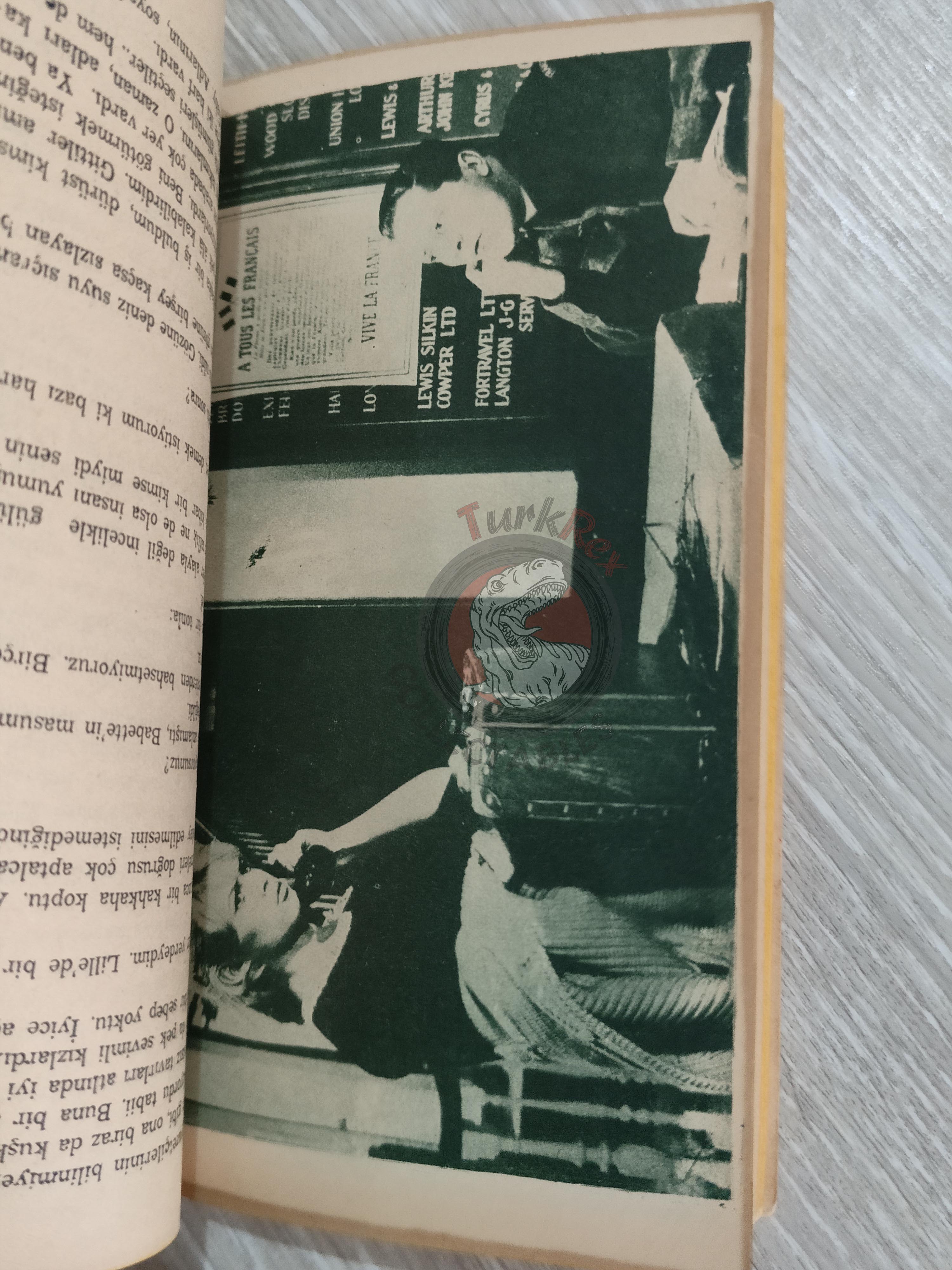 Violette Mariaud – Babette s'en va-t'en guerre 1961 1st Turkish Book Turkey Brigitte Bardot