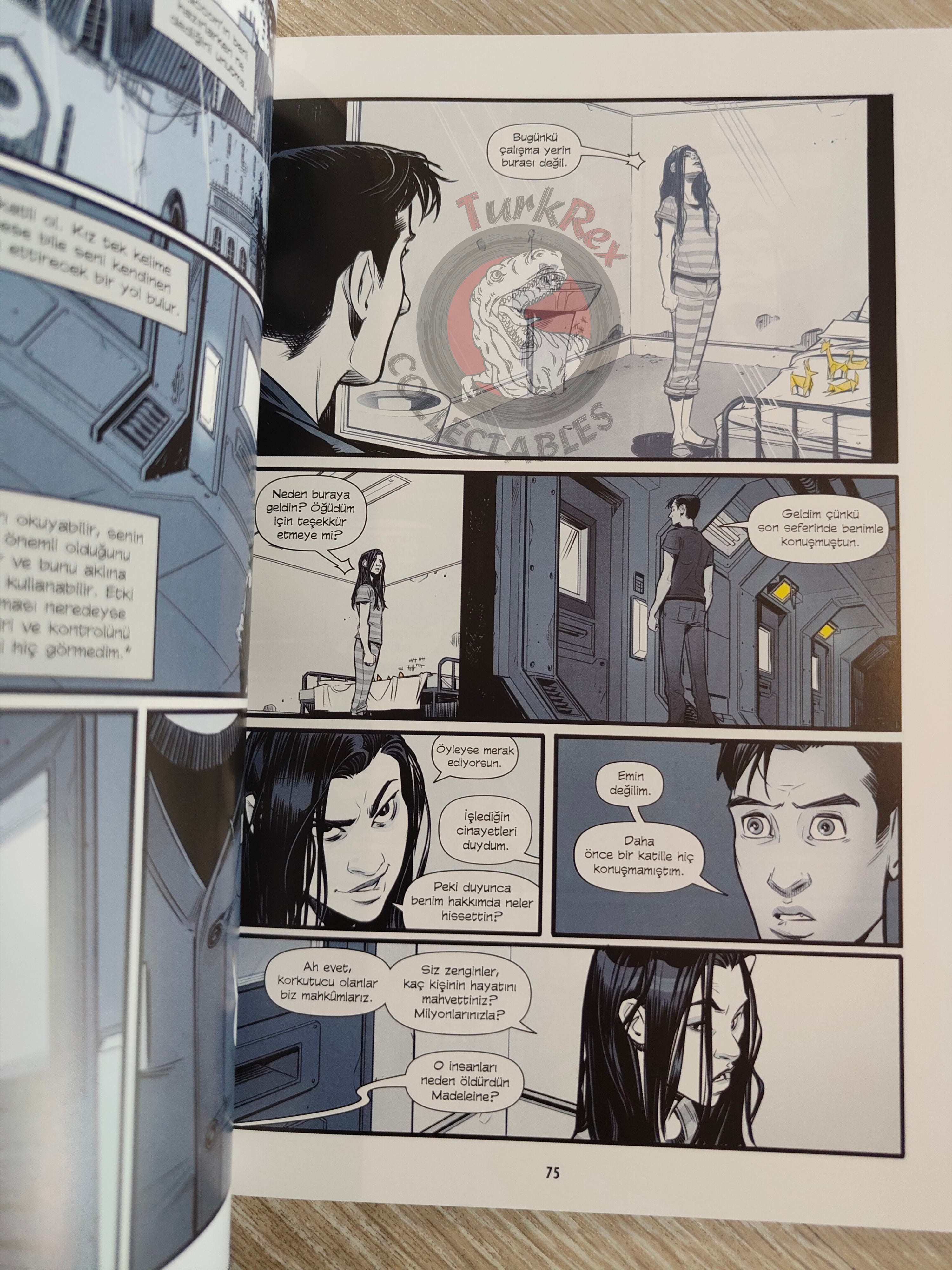 Batman: Nightwalker Turkish Comic Turkey Marie Lu