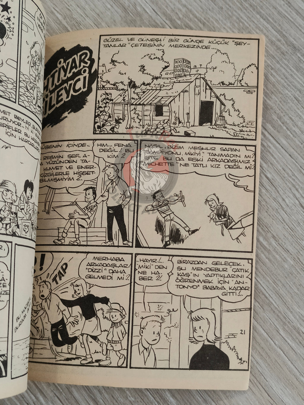 Johan et Pirlouit #22 1982 Turkish Comic Turkey La Flûte à Six Schtroumpfs #9 The Smurfs