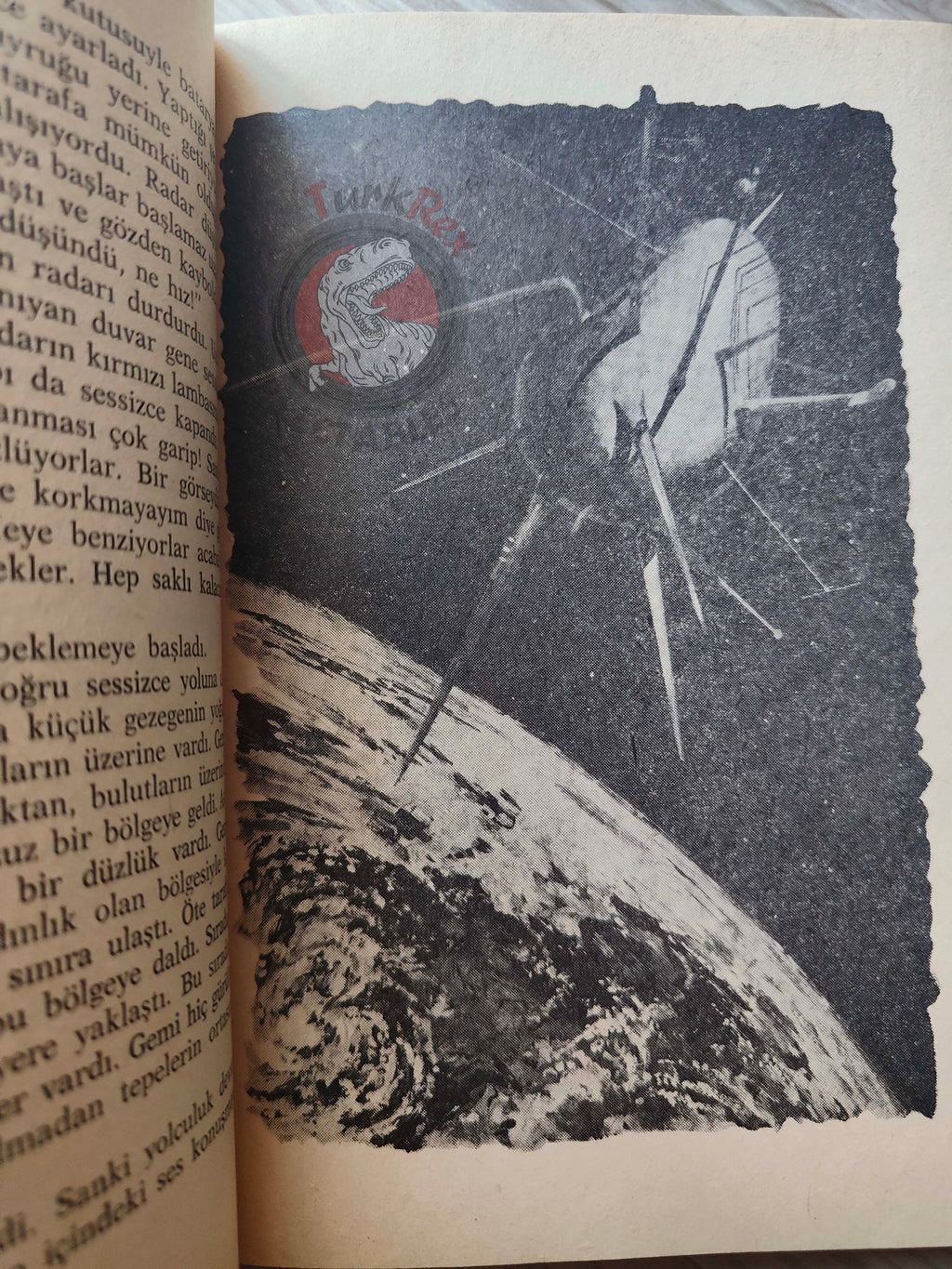 Philippe V. Rivages – La Planète de l'eau bleue 1975 Turkish Book Turkey Illustrated