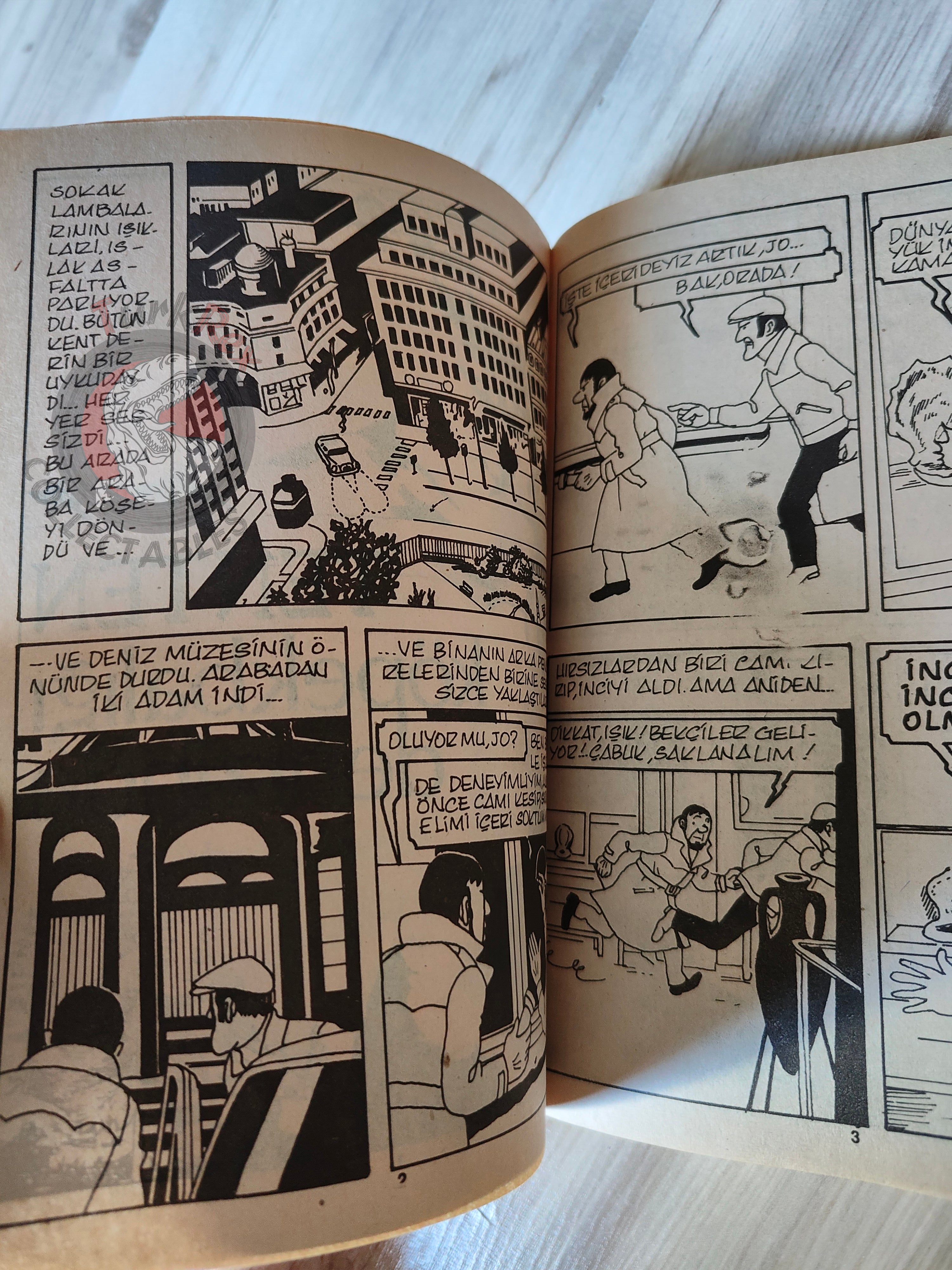 Tintin – Tintin and the Lake of Sharks mid 1980s Turkish Edition Comic Turkey 1