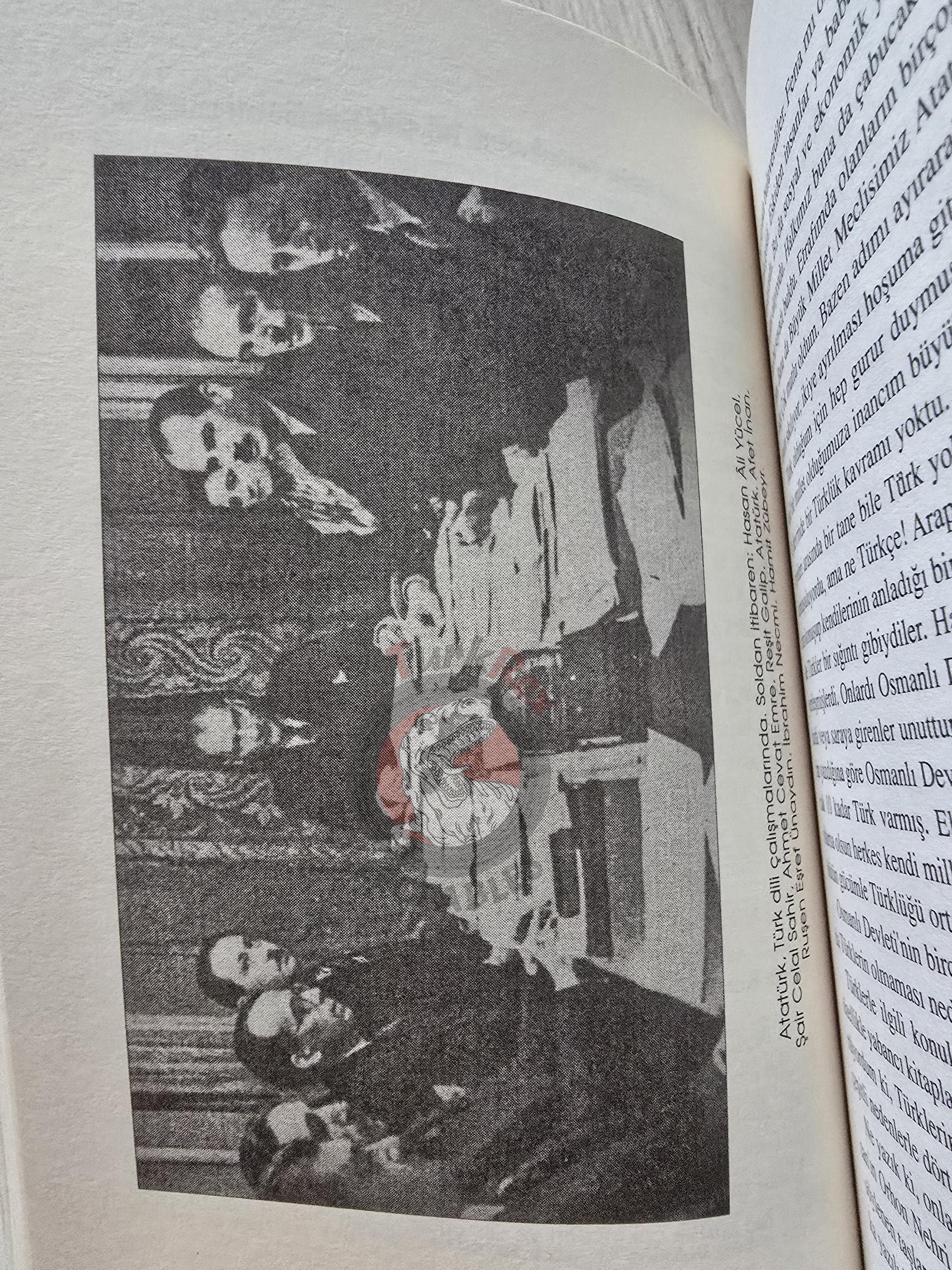 Muazzez İlmiye Çığ – Atatürk's Thoughts 2007 Turkish Book Turkey Ataturk