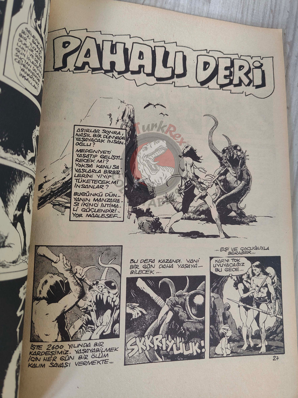 Vampirella #29 1977 Turkish Comic Turkey Warren cover #61 #62 Space 1999 Planet Of The Apes