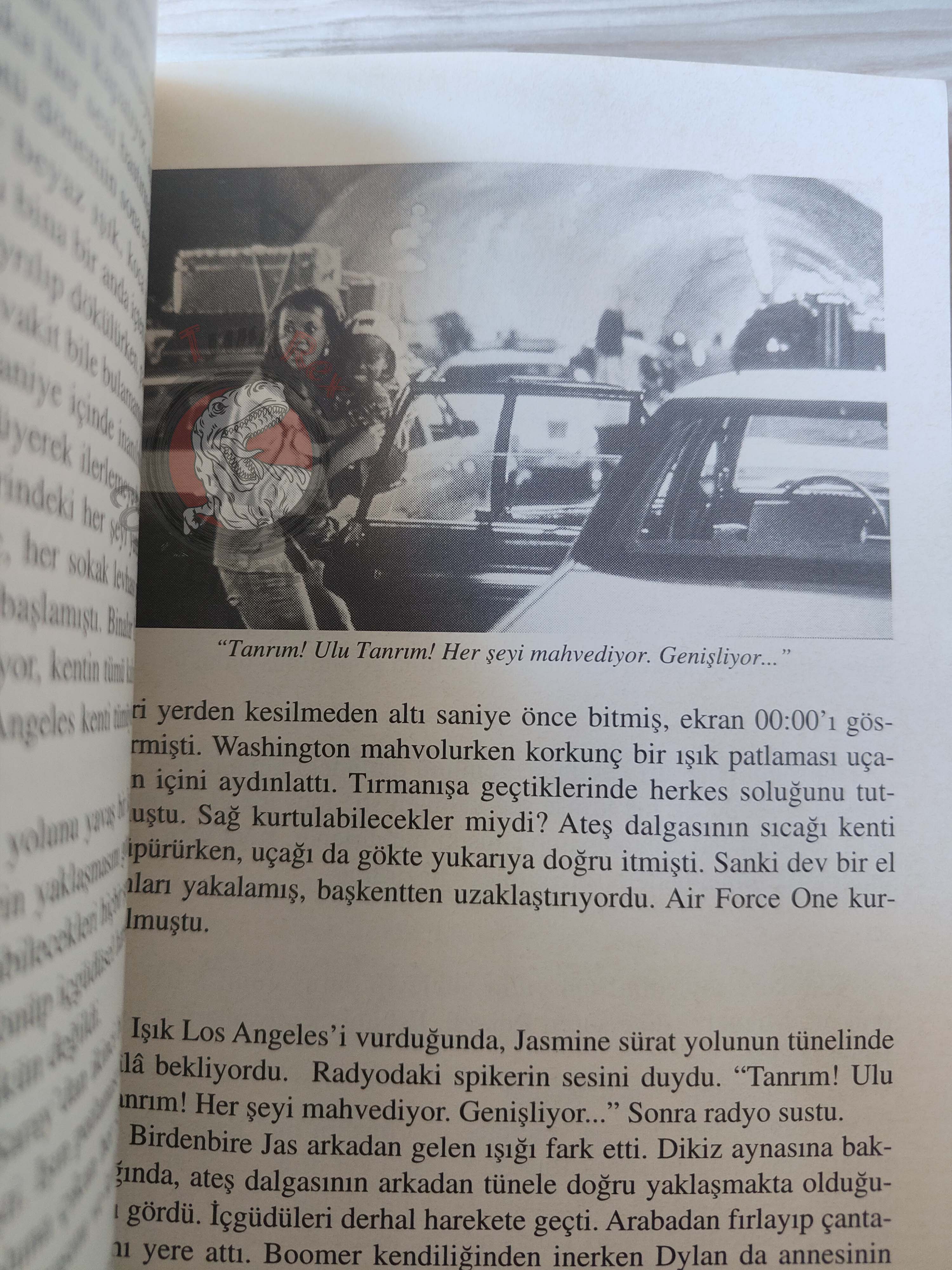 Dean Devlin – Independence Day 1996 1st Turkish Book Turkey