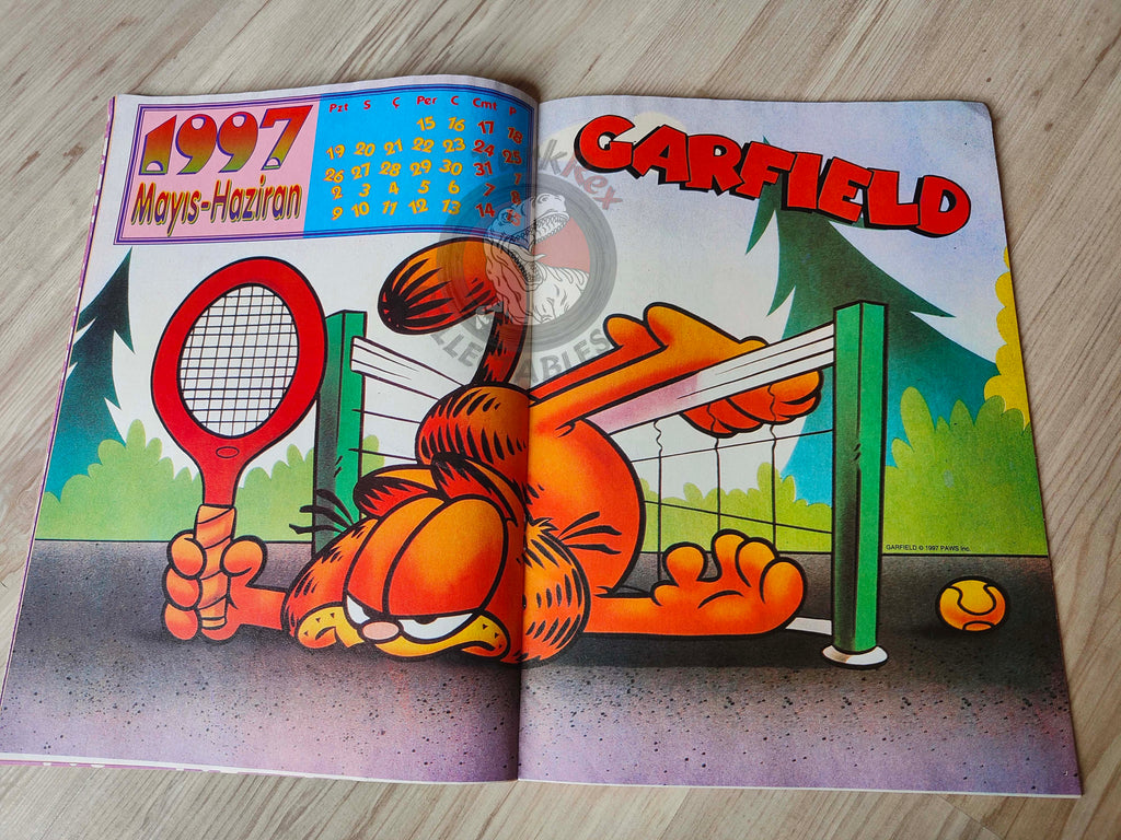 Garfield #15 1997 Turkish Magazine Comic Turkey Power Rangers
