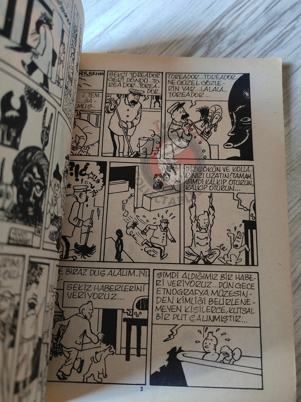 Tintin –  The Broken Ear mid 1980s Turkish Edition Comic Turkey 2