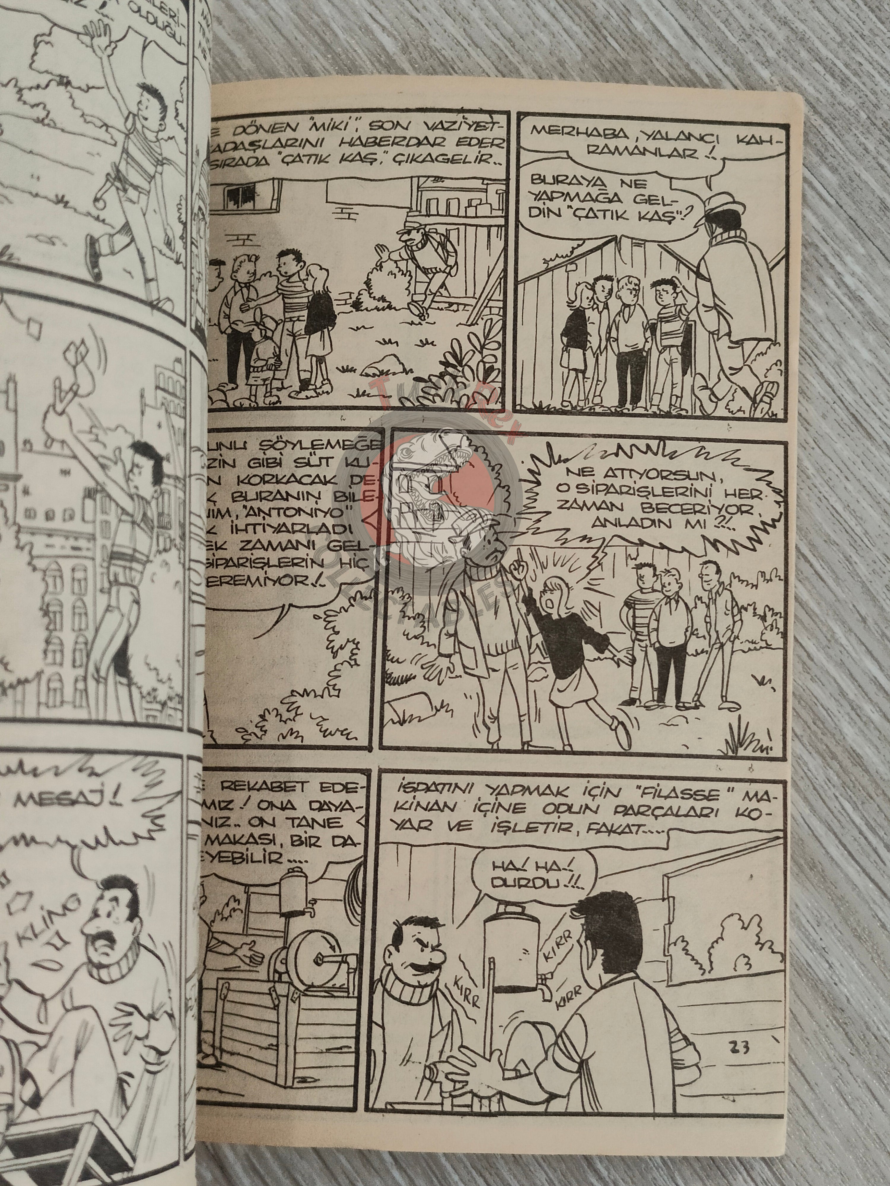 Johan et Pirlouit #22 1982 Turkish Comic Turkey La Flûte à Six Schtroumpfs #9 The Smurfs