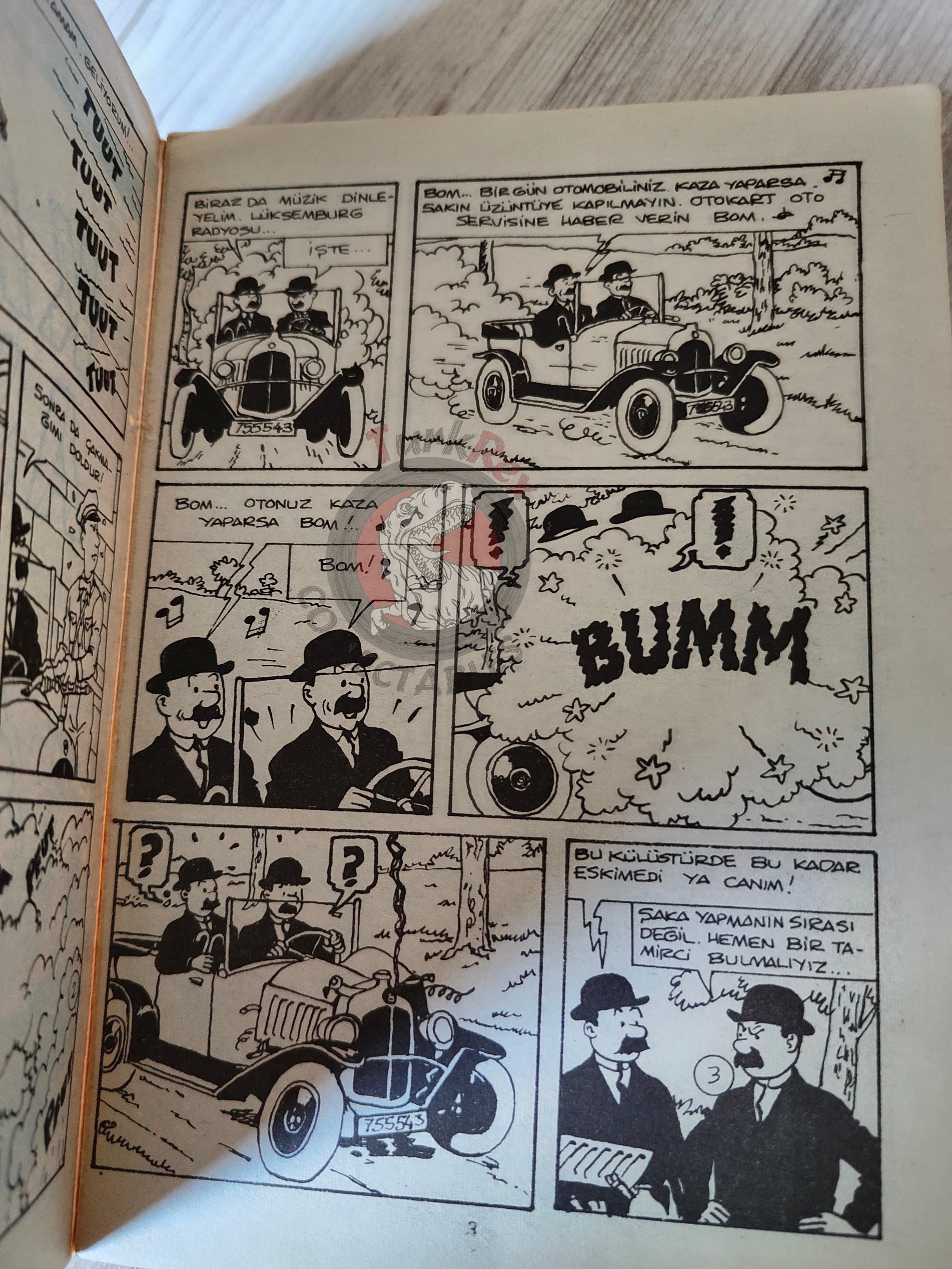 Tintin – Land of Black Gold mid 1980s Turkish Edition Comic Turkey 1