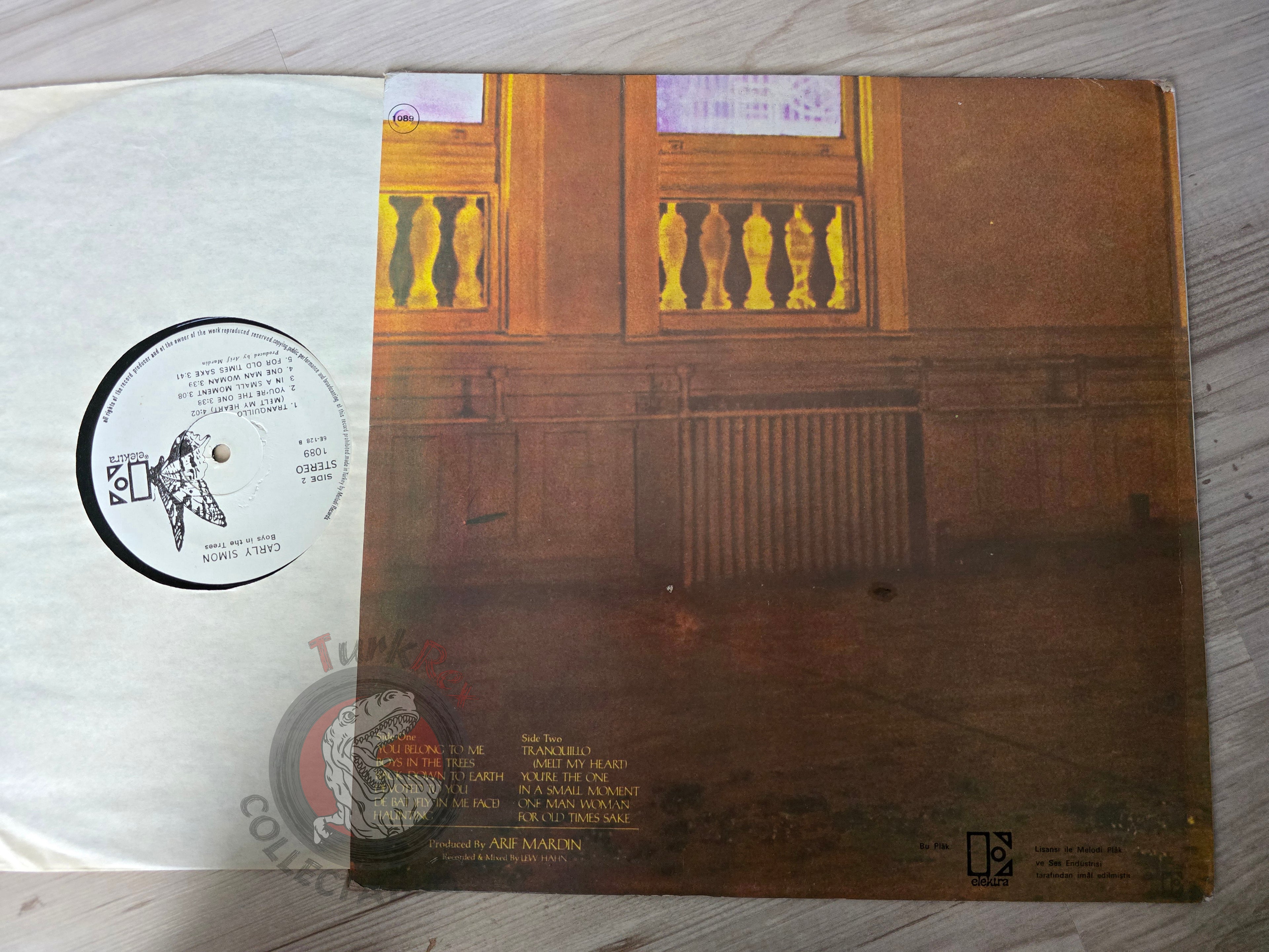 Carly Simon – Boys In The Trees Turkish Pressing Vinyl Turkey Edition