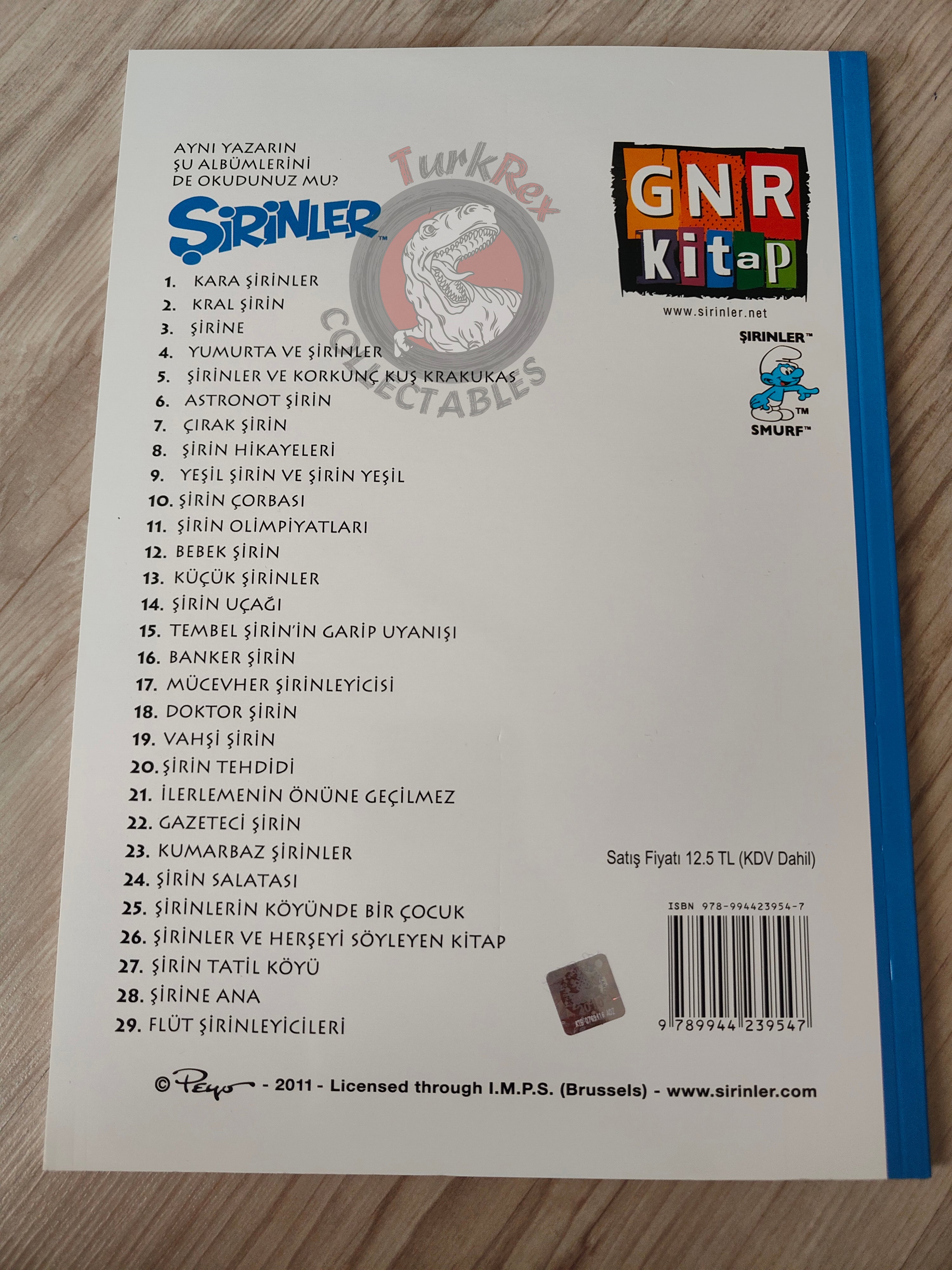 The Smurfs #4 The Egg and the Smurfs 2011 Turkish Comic Turkey Schtroumpf