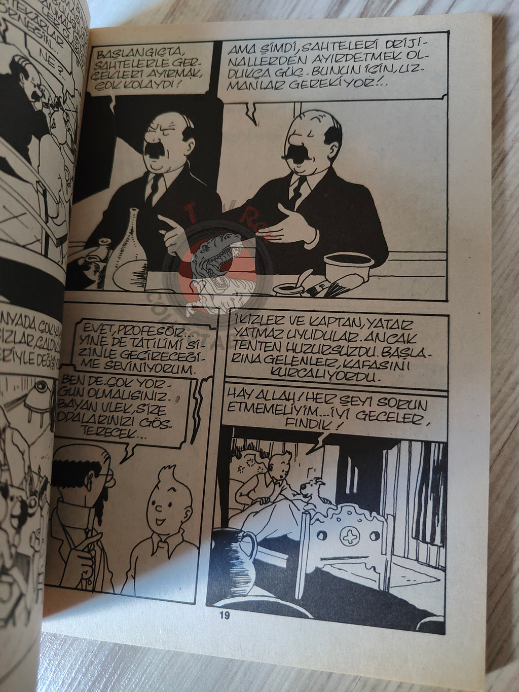 Tintin – Tintin and the Lake of Sharks mid 1980s Turkish Edition Comic Turkey 1