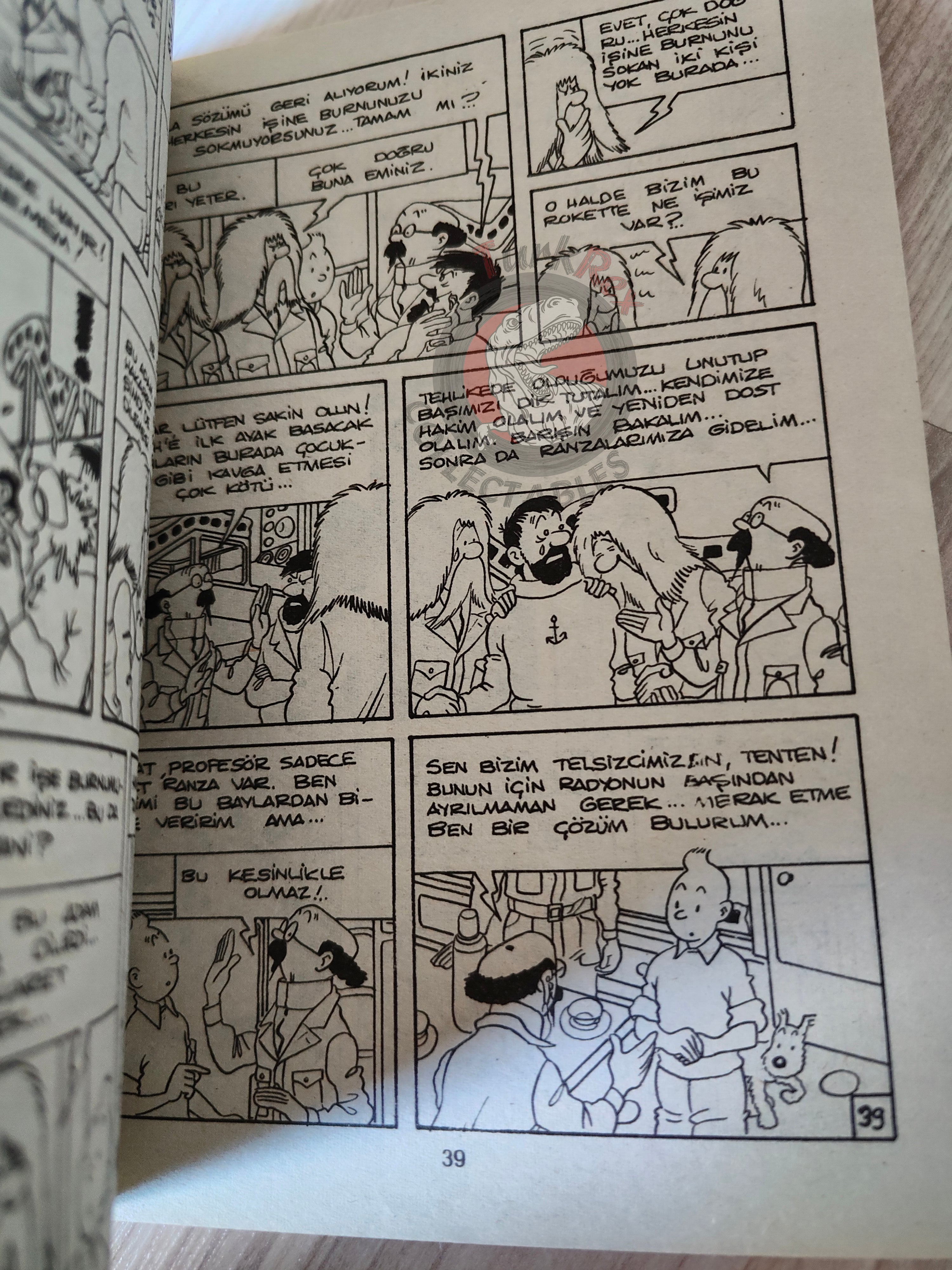 Tintin – Explorers on the Moon mid 1980s Turkish Edition Comic Turkey 1