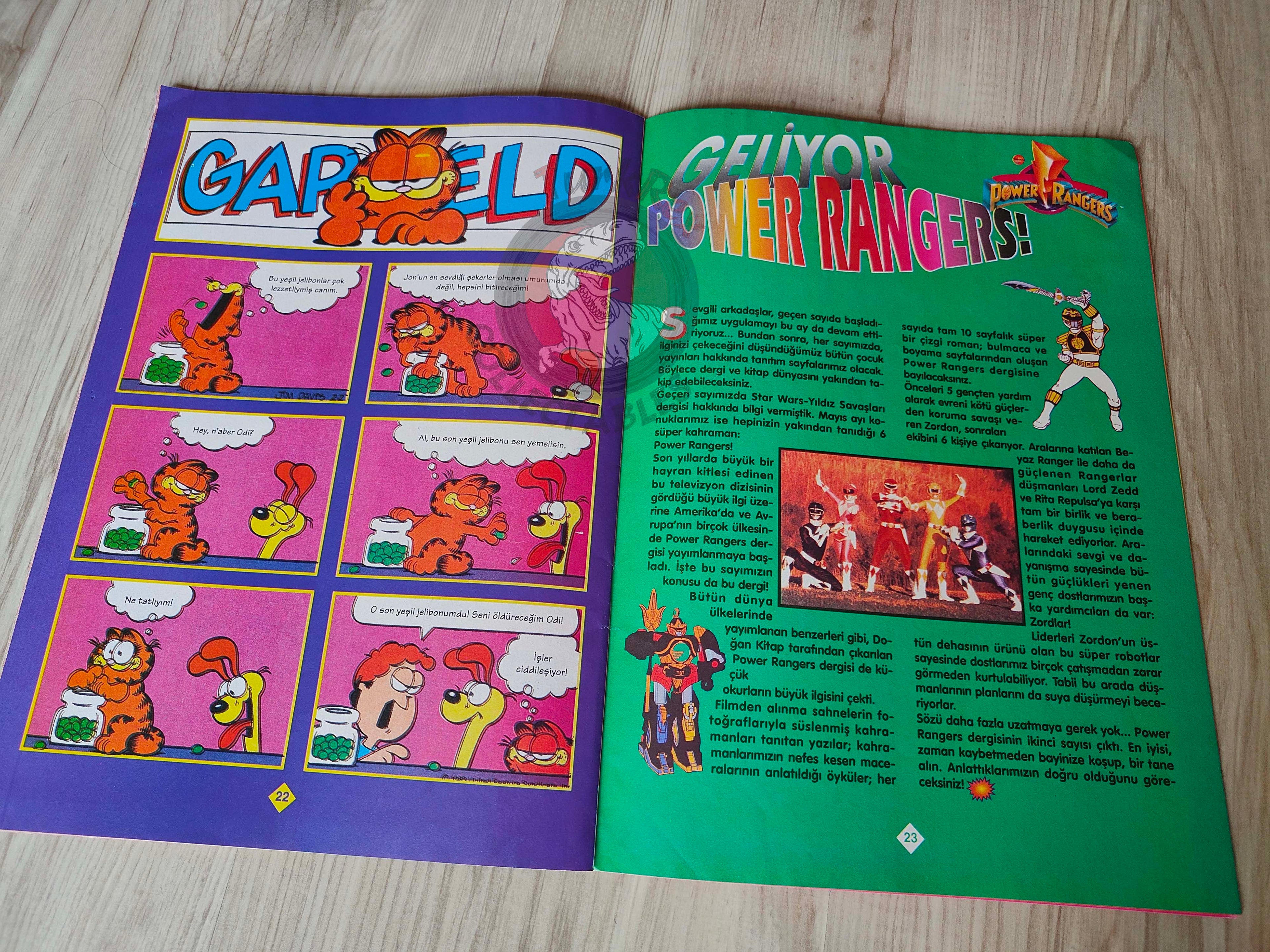 Garfield #15 1997 Turkish Magazine Comic Turkey Power Rangers