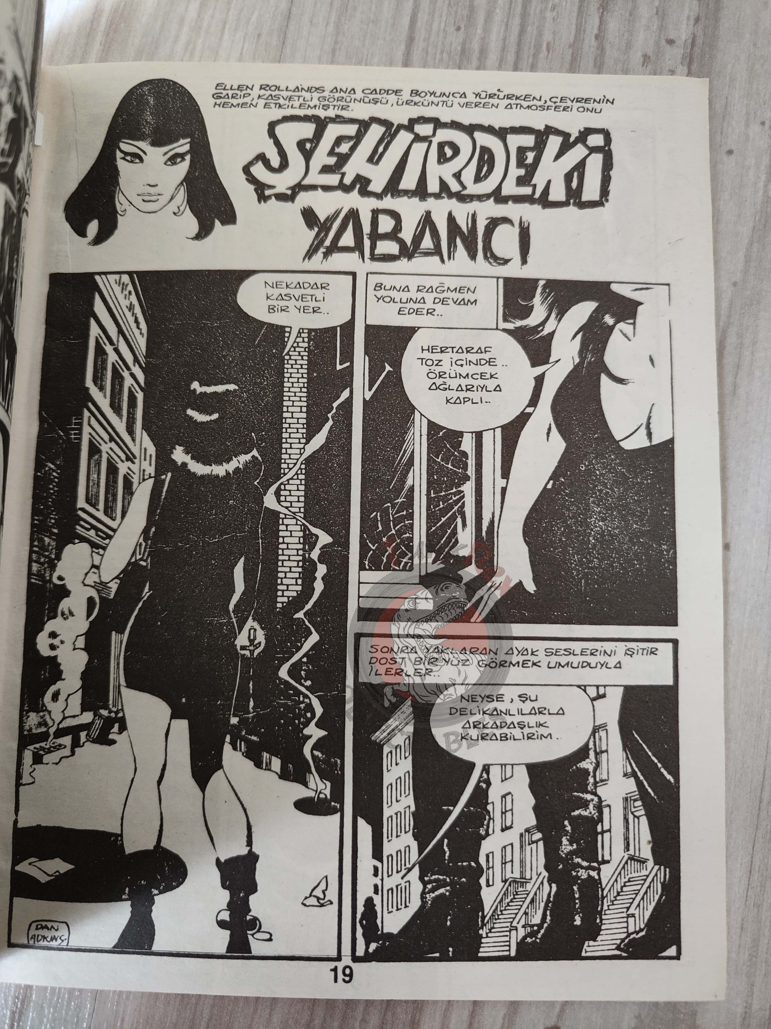 Süper Korku Altın Seri #3 1987 Turkish Comic Turkey Warren Creepy Eerie  Boris Vallejo