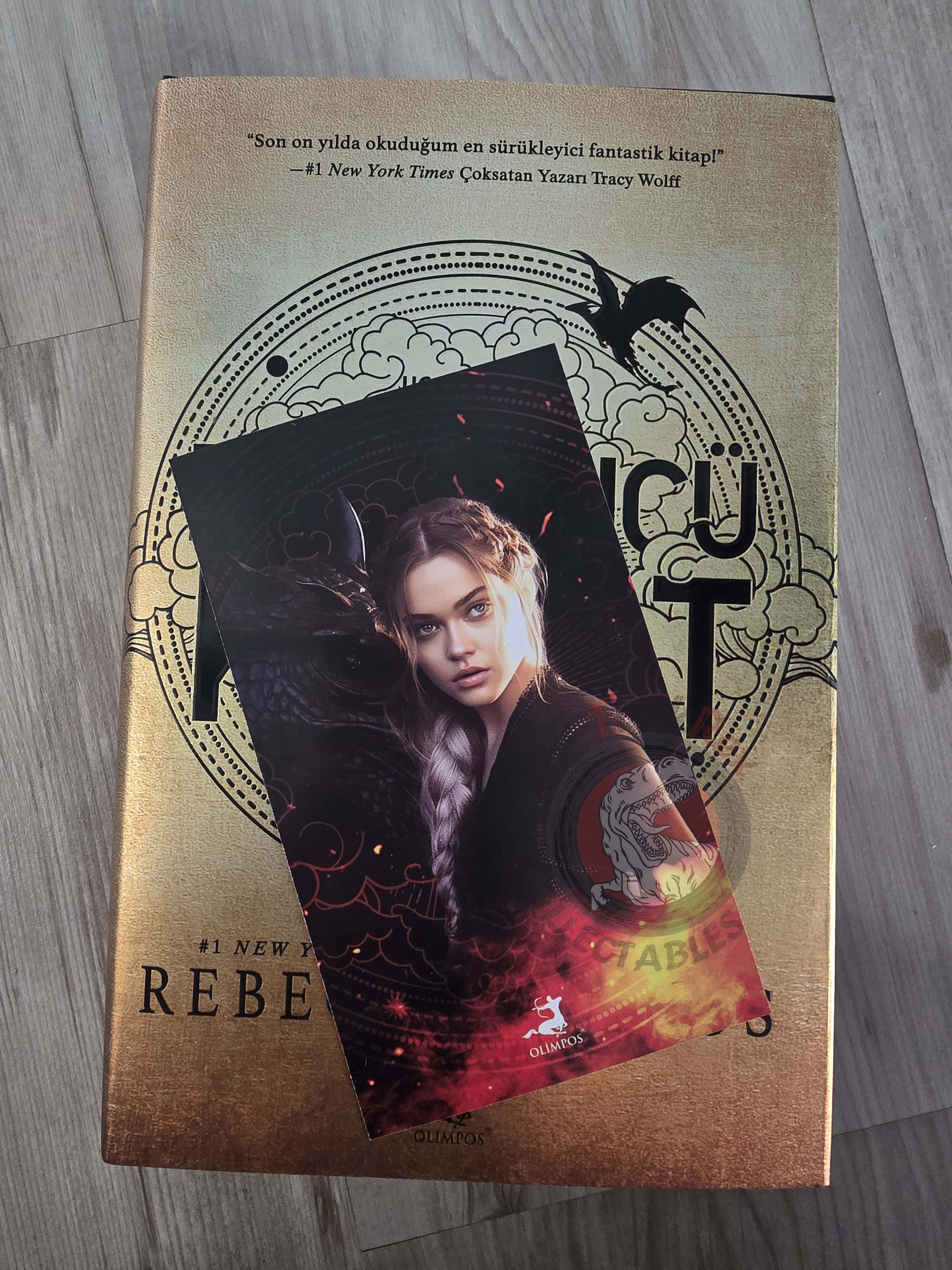 Rebecca Yarros – Fourth Wing 2023 1st HC/DJ Turkish Book Turkey Sprayed edges
