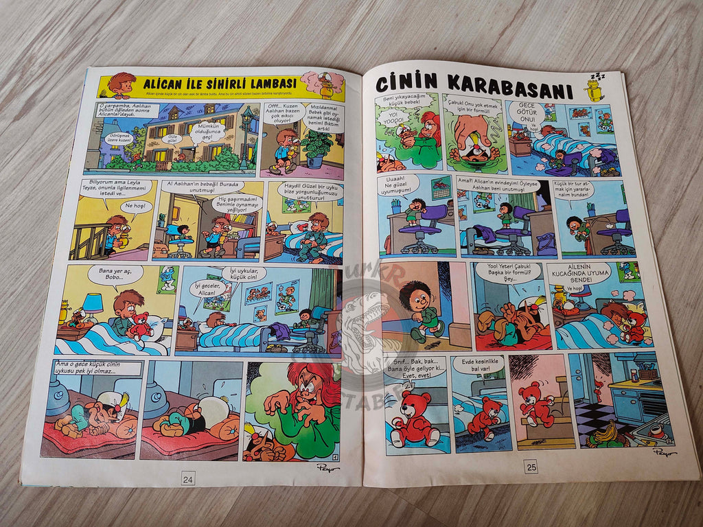 The Smurfs #19 1996 Turkish Comic Magazine Turkey Schtroumpf Pierrot et la lampe