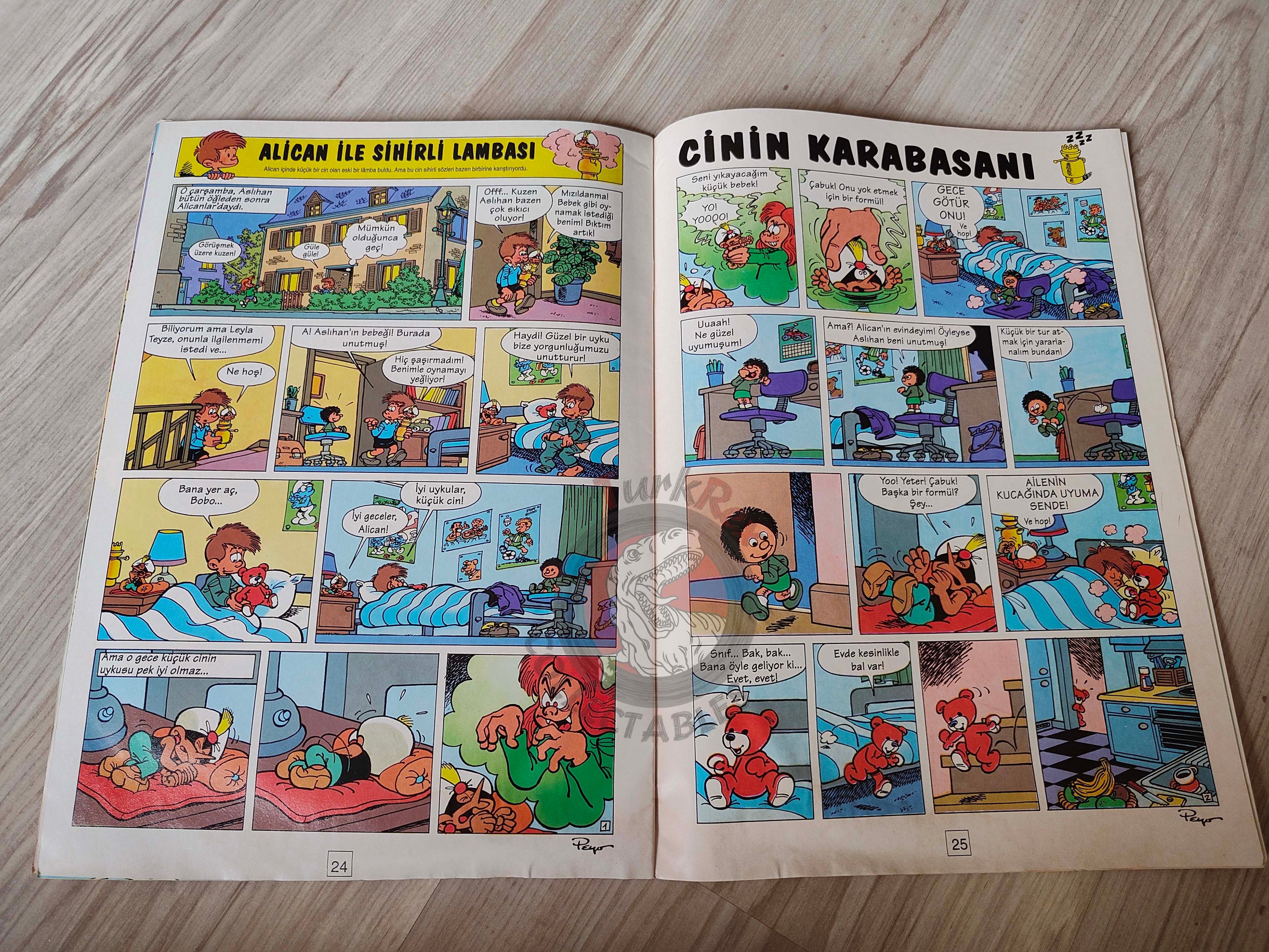 The Smurfs #19 1996 Turkish Comic Magazine Turkey Schtroumpf Pierrot et la lampe