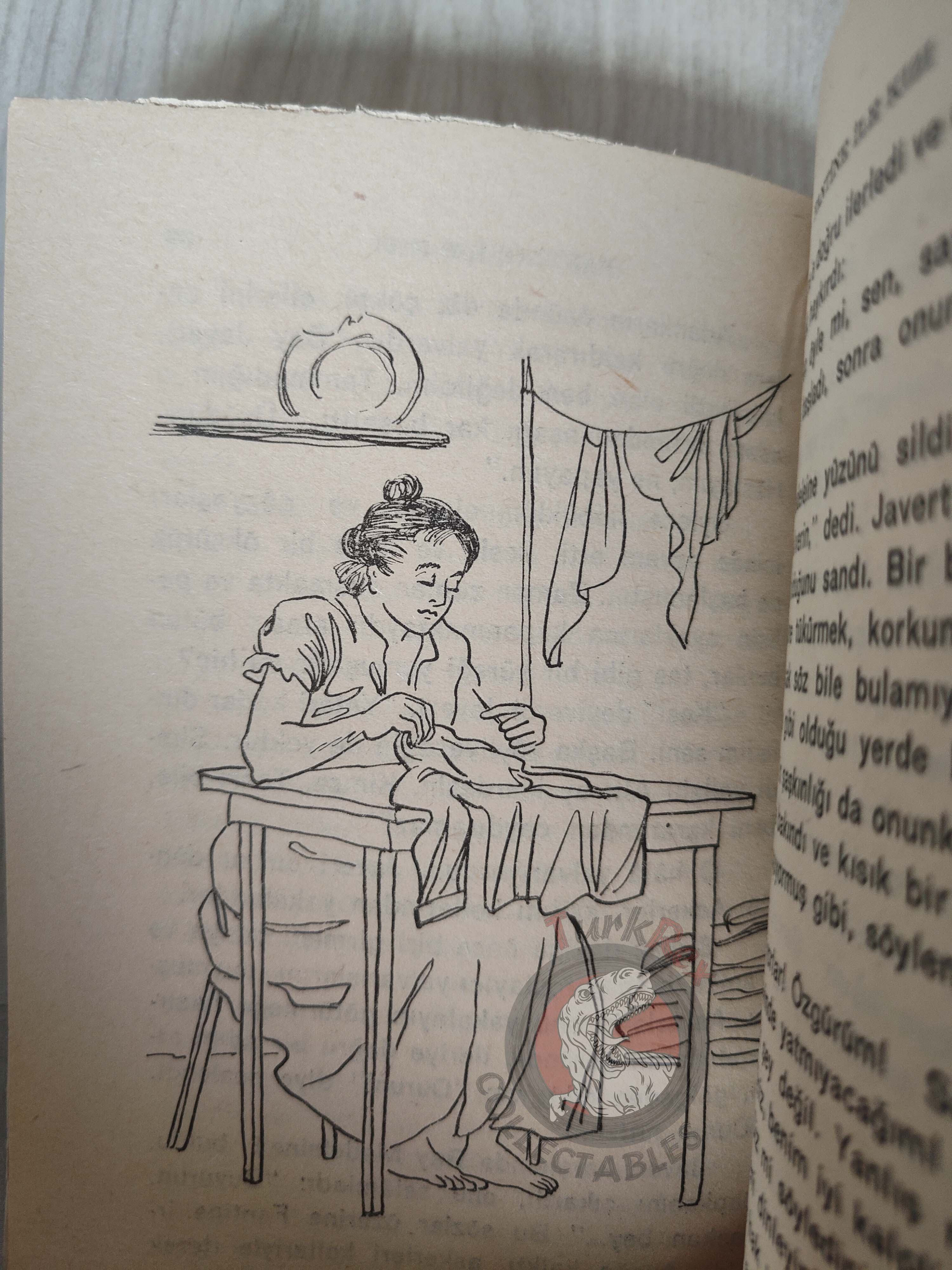 Victor Hugo –  Fantine and Her Daughter 1969 Illustrated Turkish Book Turkey