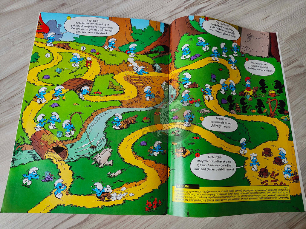 The Smurfs #18 1996 Turkish Comic Magazine Turkey Schtroumpf Pierrot et la lampe