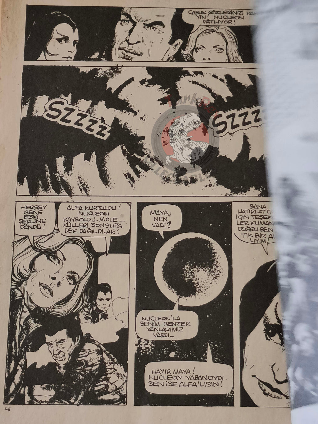 Vampirella #22 1977 Turkish Comic Turkey Warren Publishing cover #57 #54 Space 1999